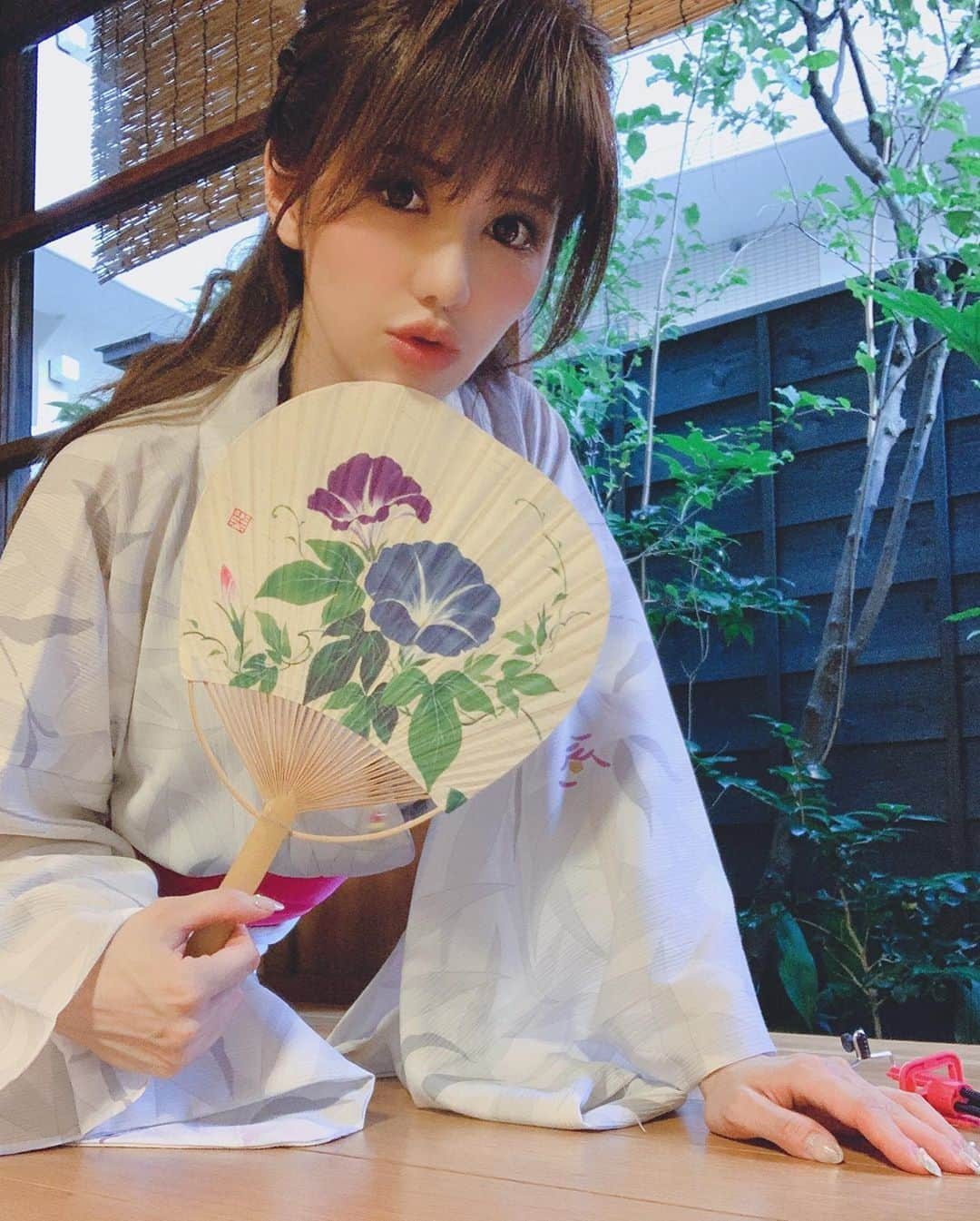 桜木ひなさんのインスタグラム写真 - (桜木ひなInstagram)「今年浴衣はお仕事のみに終わりました👘🌟 (なんだかんだ嫌ではない🤫) ・ ・ Googleにも掲載していない隠れ古民家での撮影😍❣️歴史の浪漫としっとりしたどこか色っぽさのある古民家にワクワクしました💕 ・ 「Art jewelry Pavel」世界で一つだけの個性派ジュエリーとマスクの撮影でした👘💕 ・ 伊勢丹さんなど百貨店でも販売されていて、最近では個性派なマスクが人気を集めている様です❣️ ・ ・ #ArtByPavel#PavelLyuJenchan#伊勢丹#浴衣#古民家#古民家リノベーション #古民家 #japan#スタジオ#アートジュエリー#jewelry#個性派#shooting #撮影#何か色っぽい @pavelartjewelry」9月16日 18時09分 - hina_sakuragi