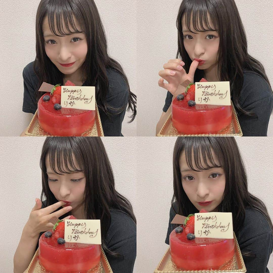 清水里香さんのインスタグラム写真 - (清水里香Instagram)「#誕生日あるある   1.ケーキをたくさん食べれる 2.LINEの通知がえぐい 3.意外とすぐ終わる(次の日になる)  #🎂 #98line」9月16日 18時08分 - partyyy_chu