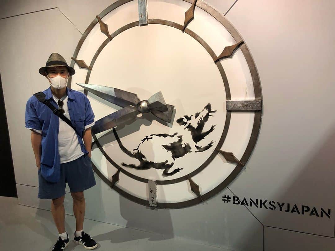 KOHSHIさんのインスタグラム写真 - (KOHSHIInstagram)「久々横浜へ！ BANKSY展に行って参りました！ 昔から大好きなアーティストの1人🖼 自粛ボケした脳に刺激をいただきました。  #flow#kohshi#art#banksy#アート#バンクシー」9月16日 18時27分 - kohshi_flow