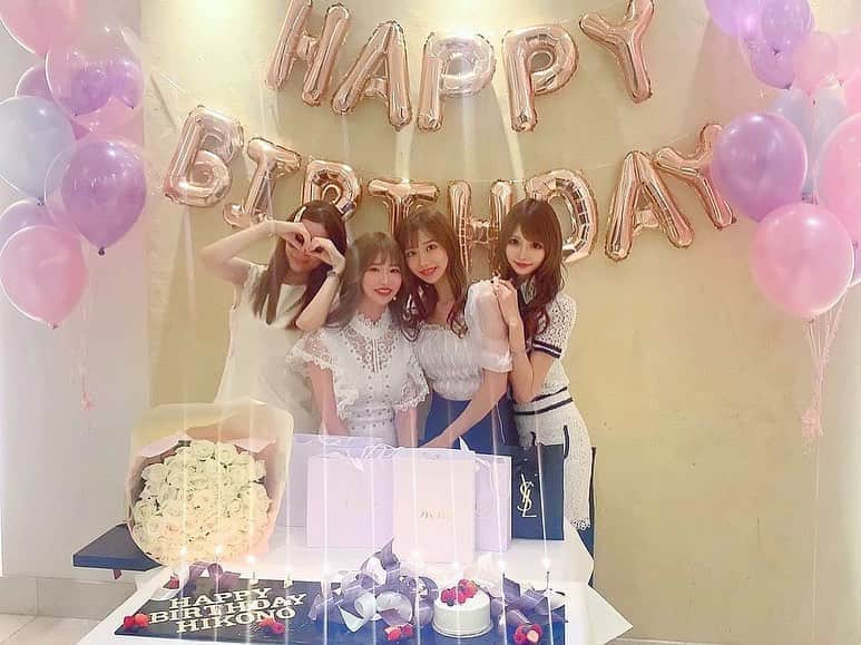 桜咲乃愛さんのインスタグラム写真 - (桜咲乃愛Instagram)「ひこちゃんお誕生日会💕✨  先月お誕生日の子もいたから2人ともおめでとう🥰♥️♥️♥️✨  イルブリオの個室で飾り付けしてあって食べたいもの何でも食べれる感じになっててめっちゃよかった🥰💕✨  可愛くて美味しくて楽しい贅沢空間でした😌💓🍀  おめでとう〜☺️💓💓💓  #友達#誕生日パーティー#イルブリオ#六本木ヒルズ #六本木ディナー#誕生日ディナー」9月16日 18時35分 - noasama1101