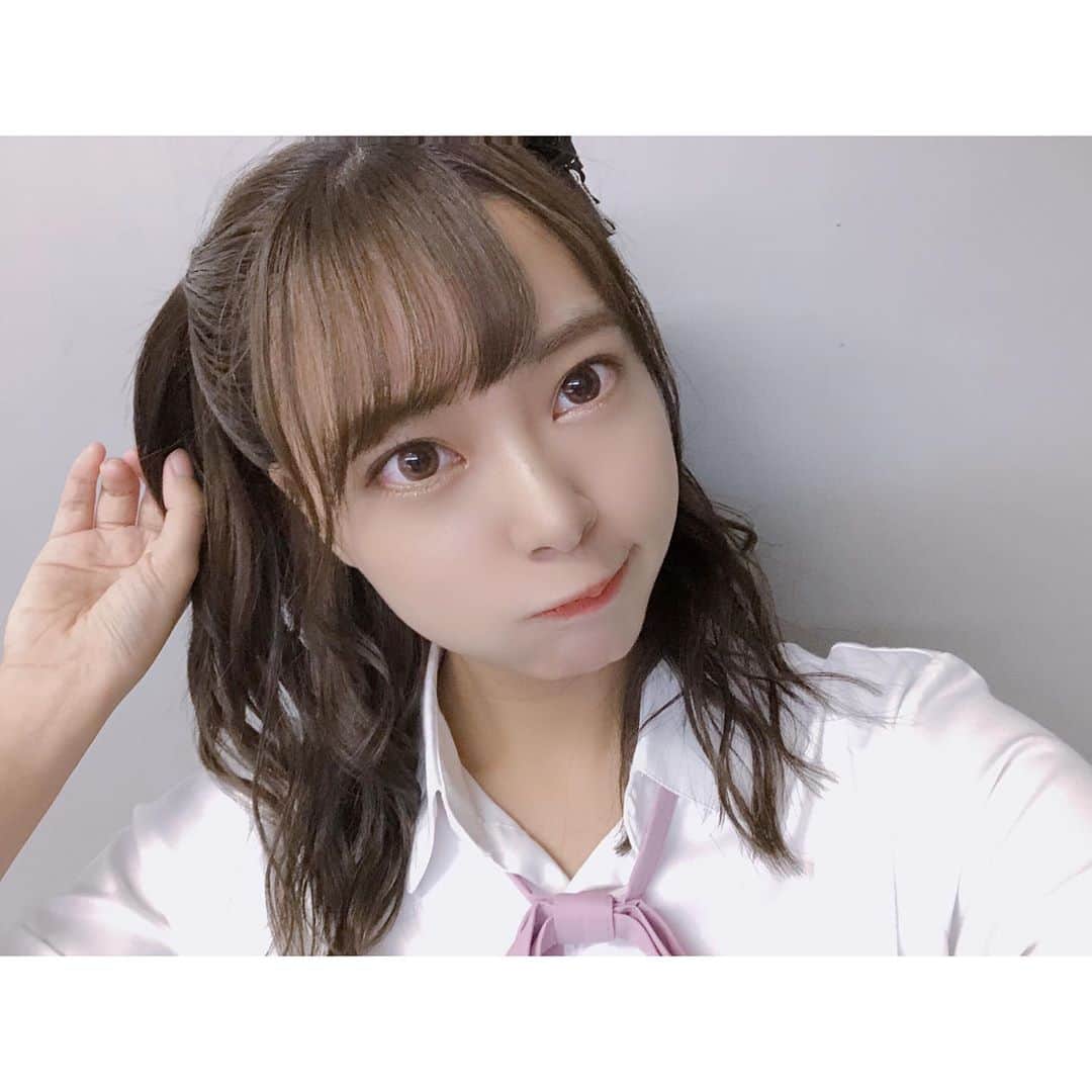 山田寿々のインスタグラム：「#ハーフツイン 🧏🏻‍♀️🤍」