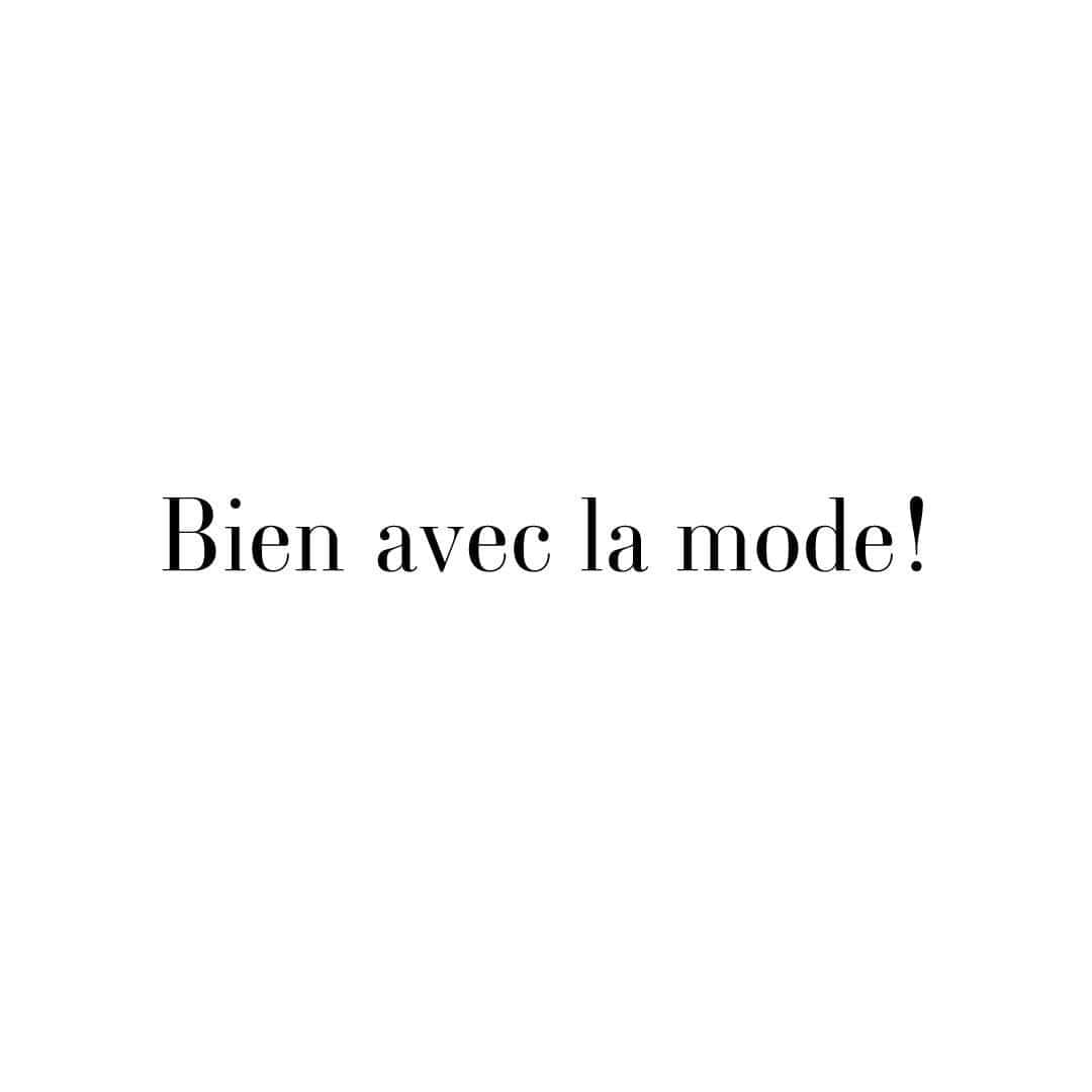 のインスタグラム：「｢BIEN AVEC LA MODE!｣寄付金送金のご報告  この度、2020年7月～2020年8月までアナディス株式会社の実店舗で実施した、"BIEN AVEC LA MODE! チャリティ Tシャツ"の売り上げにおける寄付金を、以下の通り送金いたしましたのでご報告いたします。  ■寄付金額：296,000円 （対象商品売上1点につき1000円を寄付）  ■寄付先：日本赤十字社 医療センター  お買い上げくださった皆さま、誠にありがとうございました。」