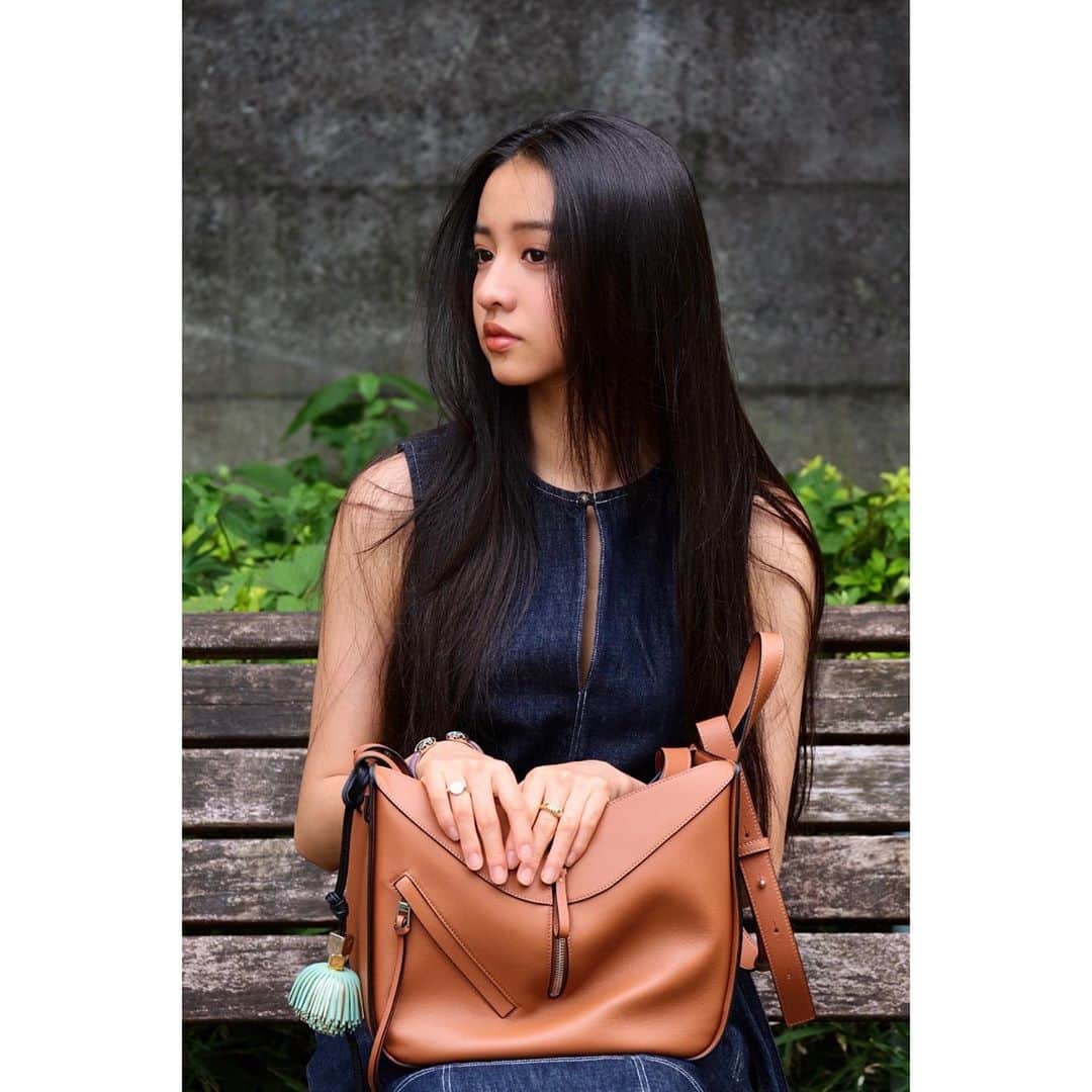 kokiさんのインスタグラム写真 - (kokiInstagram)「In love with this beautiful and cute bag from @loewe 💕   Pic by sis ❤️」9月16日 18時44分 - koki
