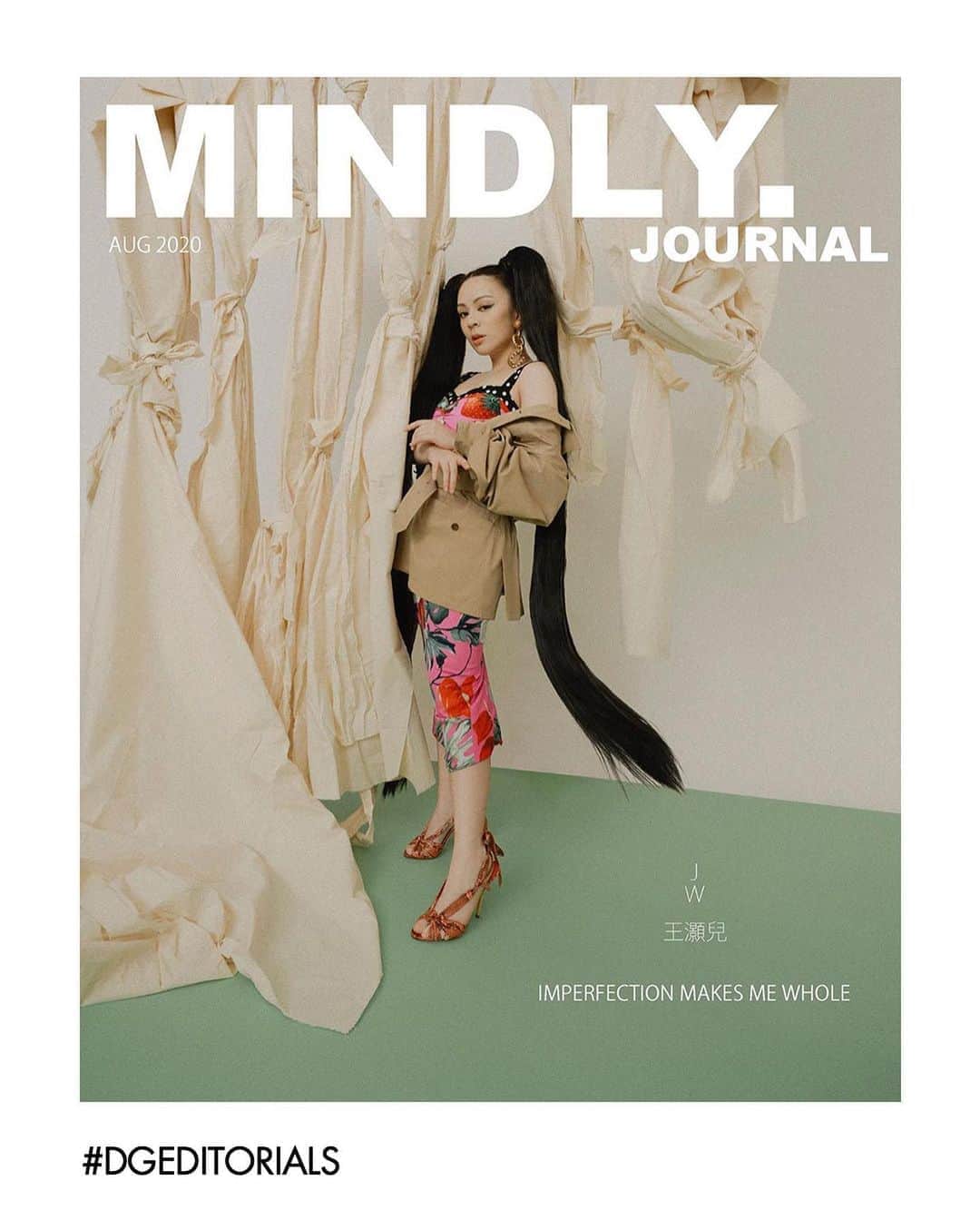 のインスタグラム：「Singer @jwchubz wears #DolceGabbana in the August issue of @mindly.journal Hong Kong.⠀  ⠀ #DGEditorials」