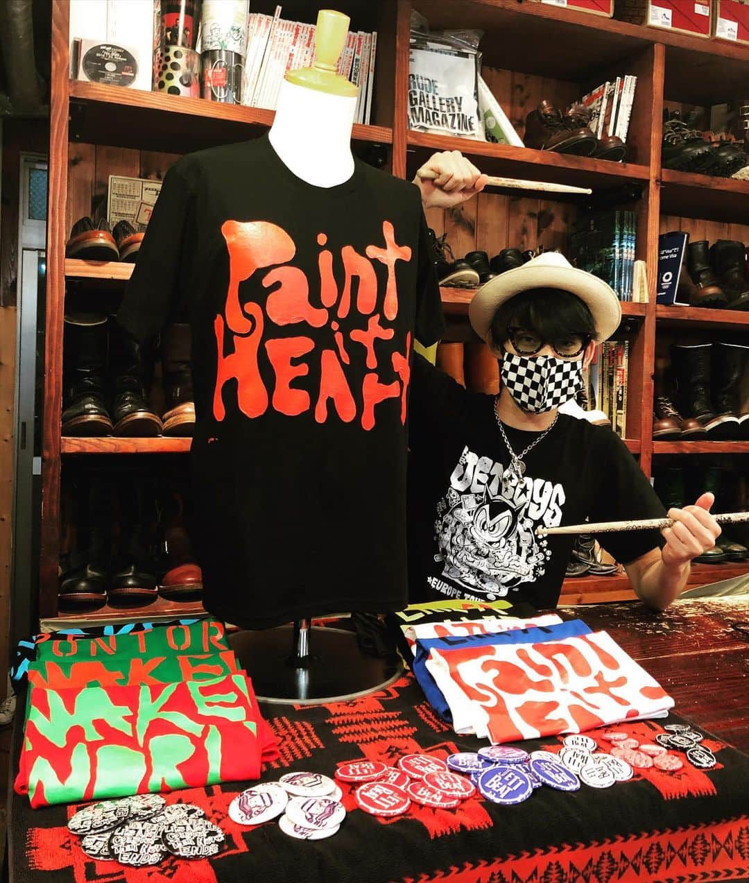 のインスタグラム：「LOVE&SPACEPEACE GOODS!! @tools_infinity  #LVASP #jettseiya #原宿 #ブーツ屋さん」