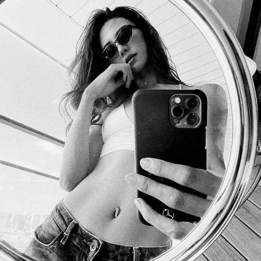 のインスタグラム：「#swimwear #mirrorshot  _ #bodymake #bodypierce  #training #hotelstay #mesmtokyo」