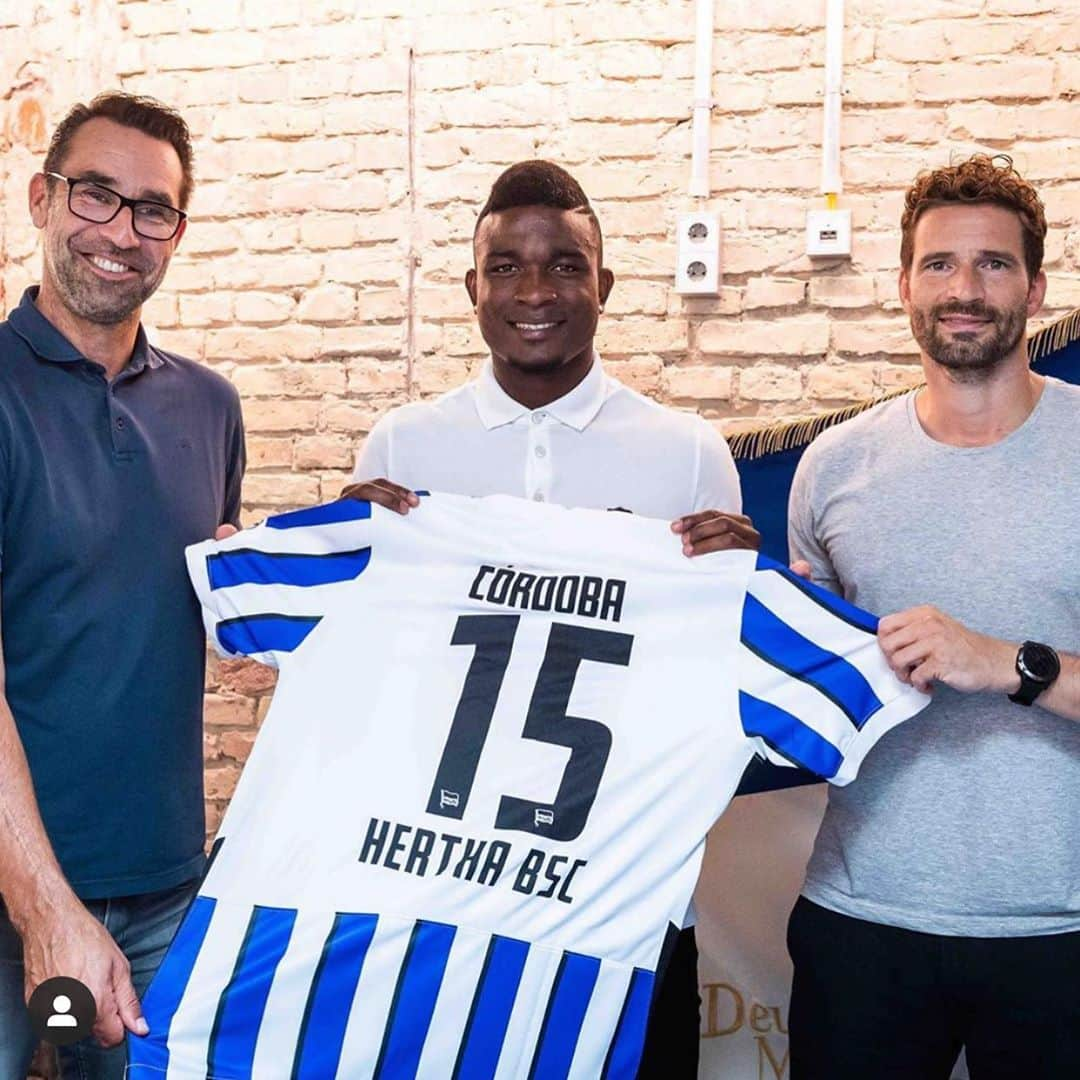 ジョン・コルドバのインスタグラム：「Hallo @herthabsc!👋🏾💪🏾🔵⚪️」