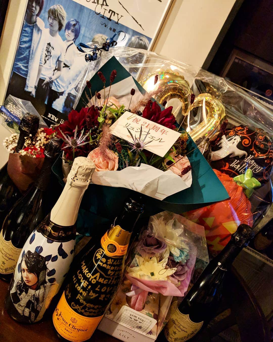 越中睦士さんのインスタグラム写真 - (越中睦士Instagram)「昨日は 沢山のお花やプレゼント ありがとうございました✧ 主催バーベキューも 盛り上がって嬉しかったです！」9月16日 19時07分 - makotokoshinaka