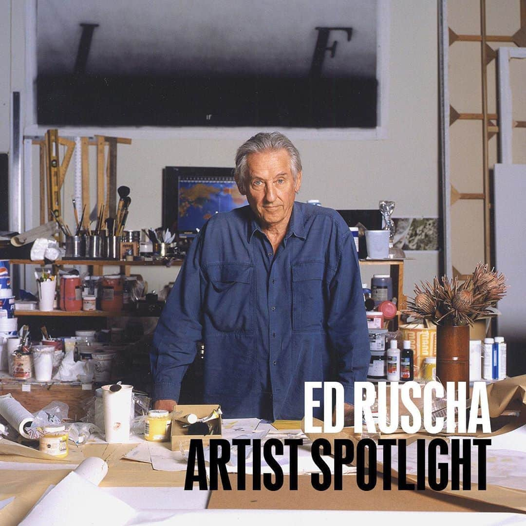 ガゴシアン・ギャラリーさんのインスタグラム写真 - (ガゴシアン・ギャラリーInstagram)「#GagosianSpotlight: This week, Ed Ruscha features in our Artist Spotlight series. At the start of his artistic career, Ruscha called himself an “abstract artist . . . who deals with subject matter.” Abandoning academic connotations that came to be associated with Abstract Expressionism, he looked instead to tropes of advertising and brought words—as form, symbol, and material—to the forefront of painting. Working in diverse media with humor and wit, he oscillates between sign and substance, locating the sublime in landscapes both natural and artificial. Ruscha’s formal experimentations and clever use of the American vernacular have evolved in form and meaning as technology alters the essence of human communication.  Ruscha’s Artist Spotlight features five recent works on paper by the artist. The works will be unveiled on gagosian.com on Friday, September 18, at 6am EDT. A surprise offering by the artist will be revealed on Sunday, September 20. Follow the link in our bio to learn more. __________ #EdRuscha #Gagosian @edruschaofficial Photo: Kate Simon」9月16日 19時25分 - gagosian