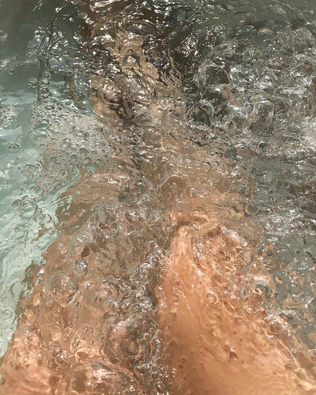 ステファニーのインスタグラム：「🦋 end of summer.」