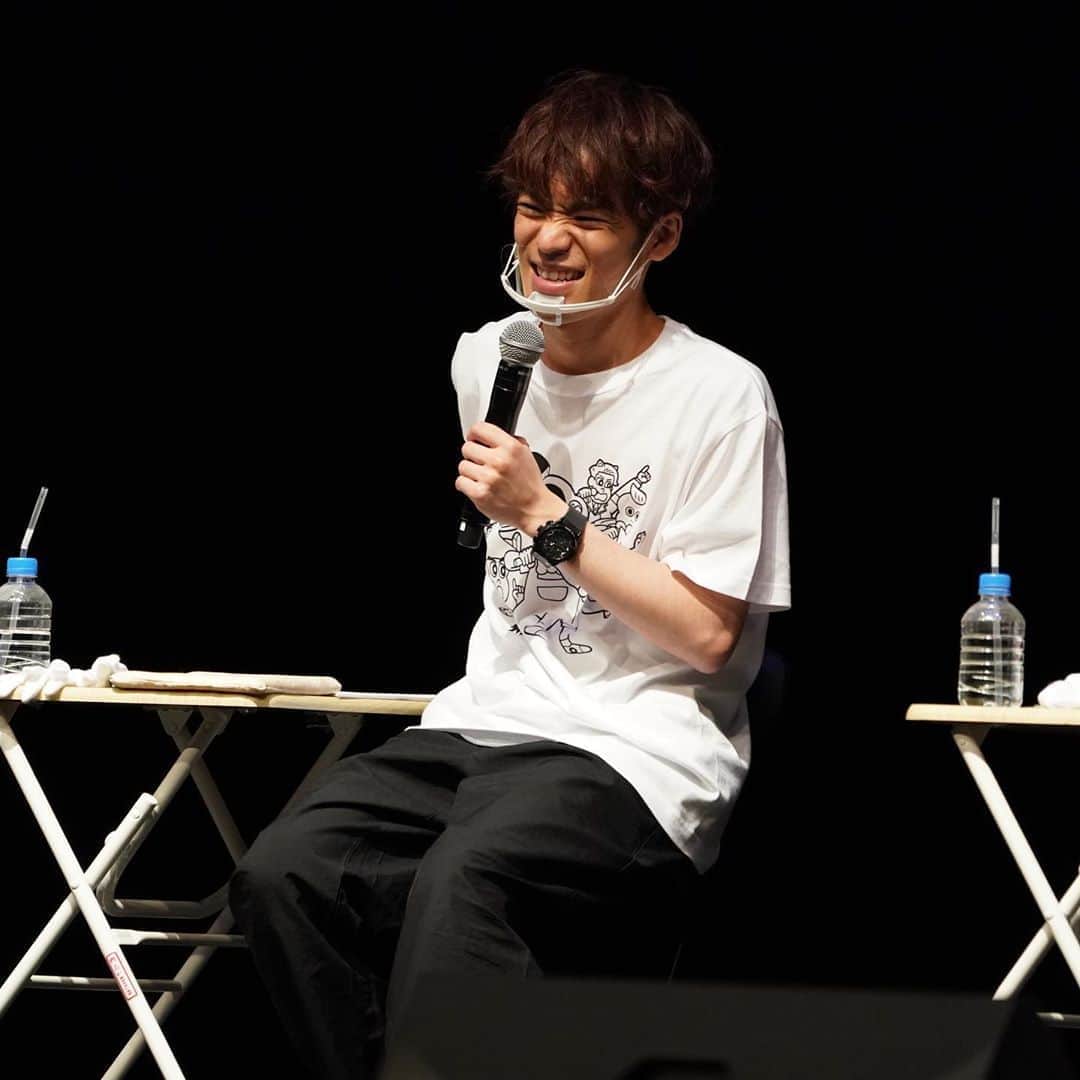 あはれ!名作くんさんのインスタグラム写真 - (あはれ!名作くんInstagram)「今日も「名作くん」イベントの写真を大量にぶっかまし～！﻿ ぜひ全部スワイプして見てくださいっす！！﻿ ﻿ #みんな楽しそうなのが写真からも伝わるっすね！﻿ #自分はまだまだイベントロス﻿ #なすなかにし さん﻿ #うしろシティ さん﻿ #小野賢章 さん﻿ #江口拓也 さん﻿ #花江夏樹 さん﻿ #新海岳人 監督﻿ #名作くん﻿ #あはれ名作くん﻿ #NHK」9月16日 19時35分 - meisakukun