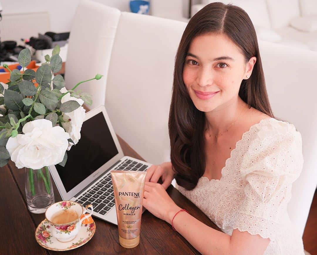 アン・カーティスのインスタグラム：「FRESH! 🌸 Always ready to pop on to zoom meetings with amazing hair thanks to Pantene Collagen Miracle Conditioner. Soooo happy that I get to enjoy tutchang free hair that has salon level smoothness at home. @pantenephilippines #EverydaySalonDayWithPantene」