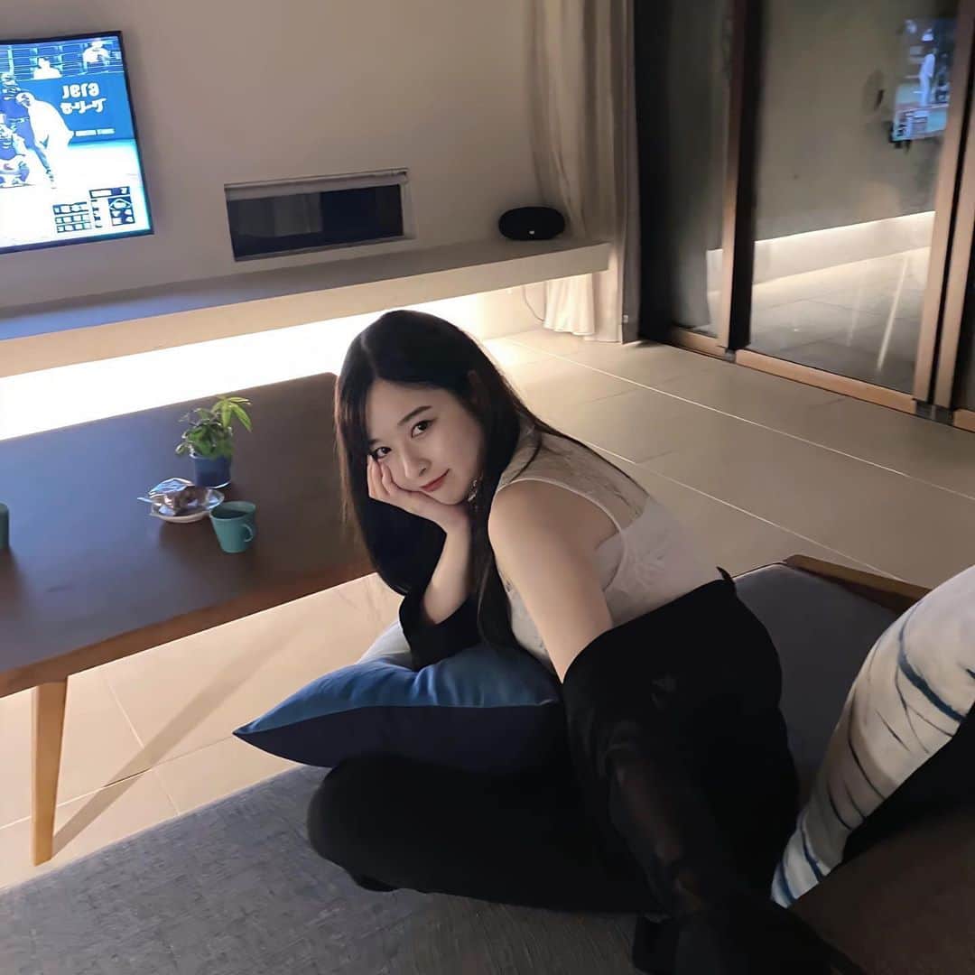 のインスタグラム：「🕸🕯🌛」