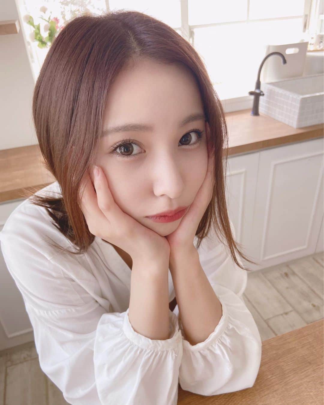 のインスタグラム：「. #近い」