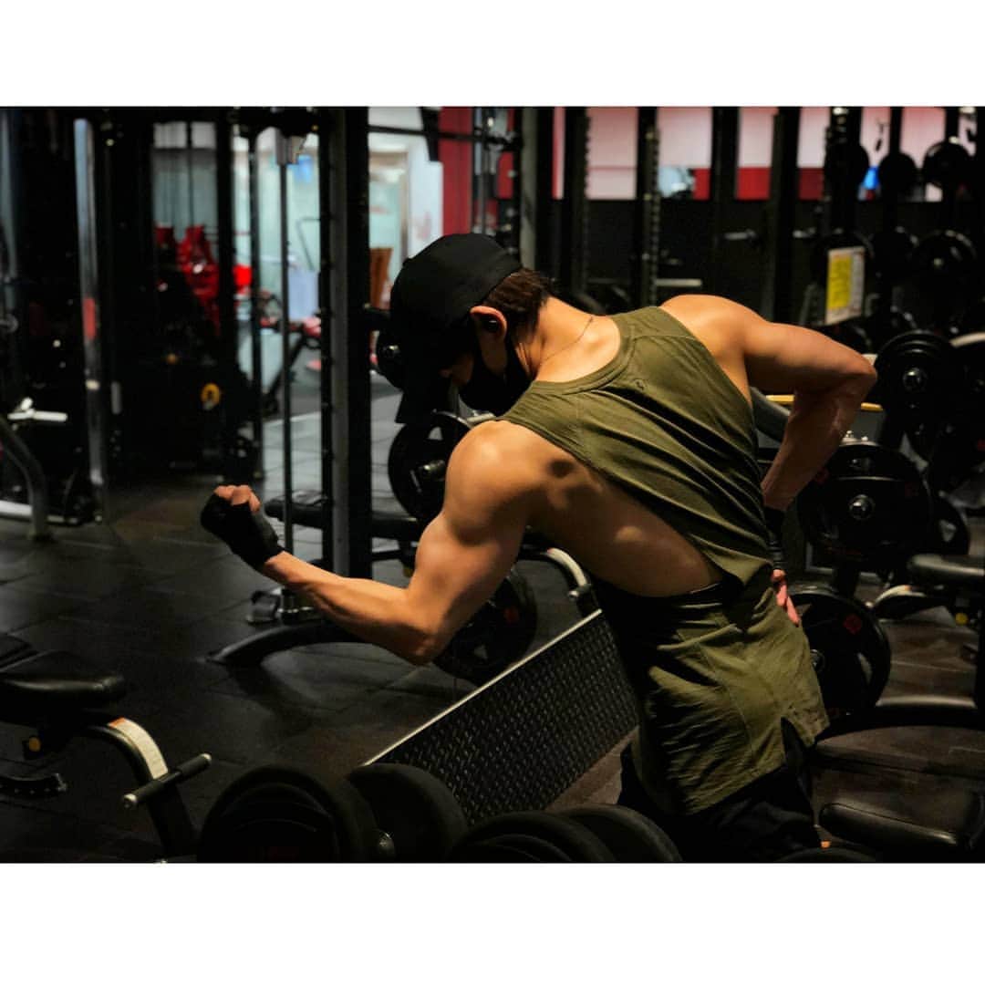 工藤大貴さんのインスタグラム写真 - (工藤大貴Instagram)「. 加減って言葉を教えて  #筋トレ #合トレ #筋肉 #トレーニー #トレーニング #fitness #workout」9月16日 20時10分 - taiki_kudo_dayo