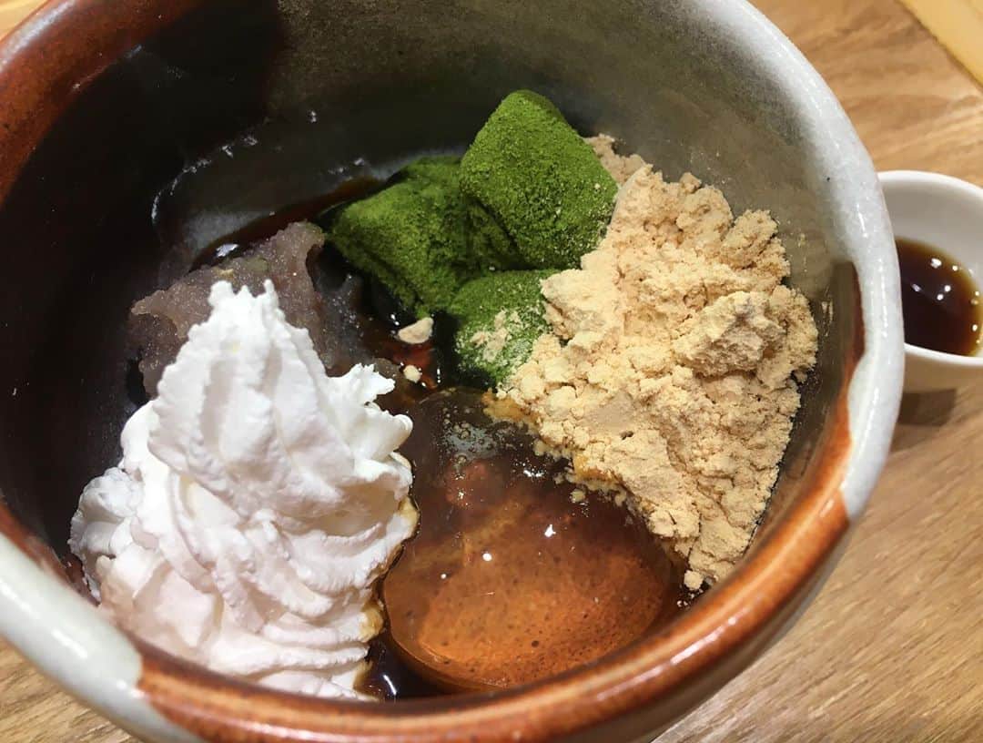 のインスタグラム：「【西館7F 名古屋コーチン 麺屋 鳥しげ】自慢の鶏そばだけでなく、職人手作りの甘味メニューもございます🍡﻿ ﻿ お食事だけでなく、休憩にぜひ甘いものもお召し上がり下さい😄﻿ ﻿ #名古屋コーチン麺屋鳥しげ #鳥しげ #名古屋コーチン #鳥そば #鶏そば #ラーメン #名古屋グルメ #卵かけごはん #名古屋 #名古屋 #nagoya #栄 #矢場町 #名古屋パルコ #甘味 #甘味処 #和菓子 #スウィーツ」