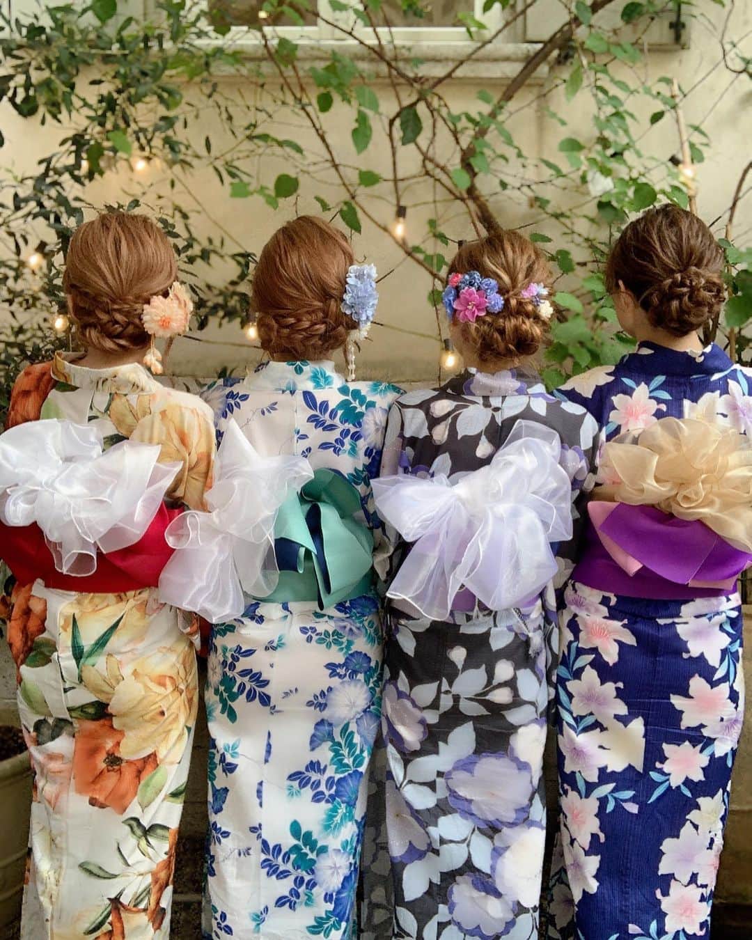 杉山佳那恵さんのインスタグラム写真 - (杉山佳那恵Instagram)「みんなで夏の思い出作り😌✨ @dress_sugar 浴衣着て 遊んできたよぉー💗  大柄なデザインと色味が可愛いすぎて この浴衣に一目惚れっ🍊  @hanagoyomi_kimono で 着付けと髪をお願いして 綺麗に作ってもらいました✨✨✨   このメンバー楽しすぎて まじ爆笑の1日でした。笑 思い出したらニヤニヤしちゃう🤣  最高の夏の思い出をありがとう💗笑  #sugar#浴衣#デート」9月16日 20時21分 - kanaxxy_0421