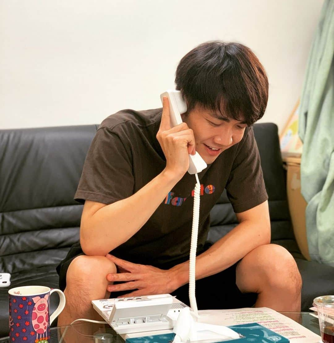 中澤卓也さんのインスタグラム写真 - (中澤卓也Instagram)「今日は東京から電話にて、北海道から沖縄までのラジオ局さんにお世話になりました！生放送から収録を含めると全17番組🥺本当にありがとうございました！ #ラジオday #感謝 #喋り倒した #放送お楽しみに #日本クラウン #北のたずね人 #中澤卓也」9月16日 20時39分 - takuya_nakazawa.118