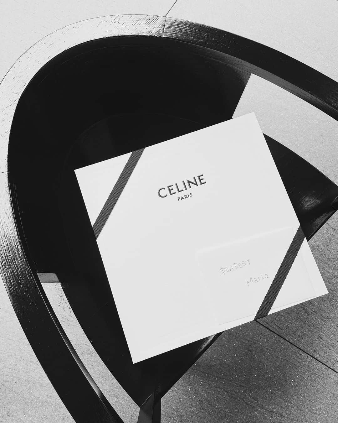 谷まりあさんのインスタグラム写真 - (谷まりあInstagram)「My new 16 🖤  #CELINE16 #celinebyhedislimane」9月16日 20時40分 - mariaaaa728