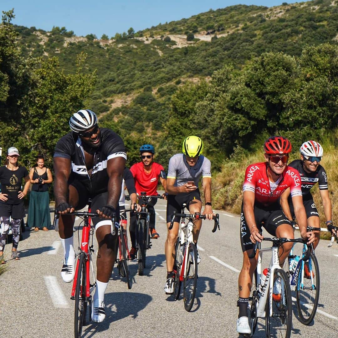 テディ・リネールさんのインスタグラム写真 - (テディ・リネールInstagram)「Grosse étape ce matin avec l’ascension du col de l’Espigoulier, 723m ⛰🚴🏾‍♂️ « Bientôt » prêt pour le @letourdefrance 🤙🏾🤙🏾」9月16日 20時42分 - teddyriner