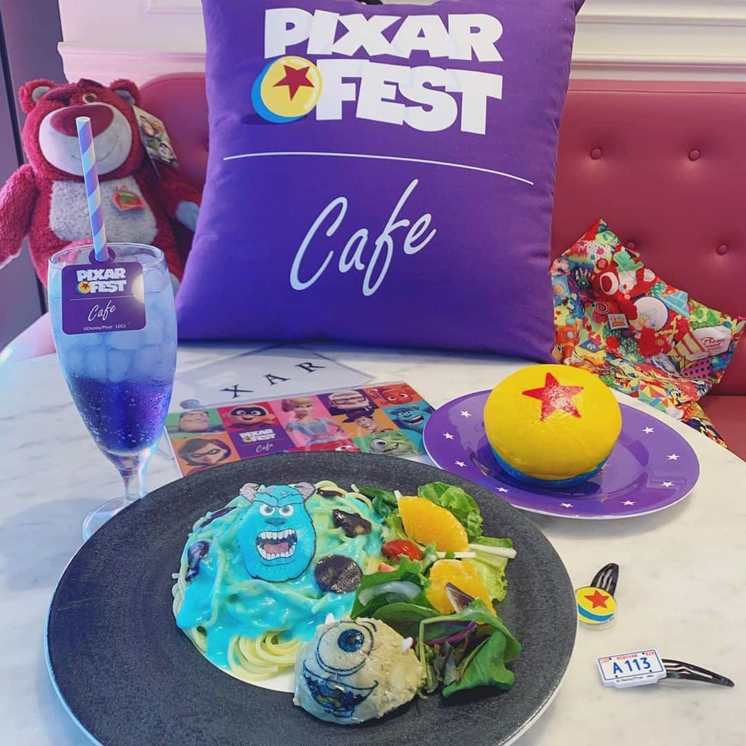 秋山衣梨佳さんのインスタグラム写真 - (秋山衣梨佳Instagram)「#PIXARFEST ❤︎ モンスターズインクが1番好きだから"2人は名コンビ！スパゲッティプレート"にした🍝💙 #pixer#pixarfestcafe#ohmycafe#ピクサー#ピクサーフェストカフェ」9月16日 20時46分 - akiyamaerika