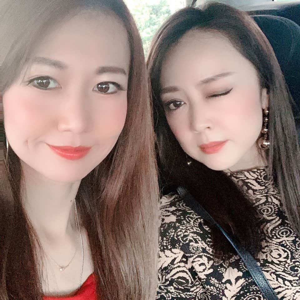 瑛蓮のインスタグラム：「たくましい人の横にいると、ちゃんと弱くなれますよ。  #瑛蓮 #たくましい妹」