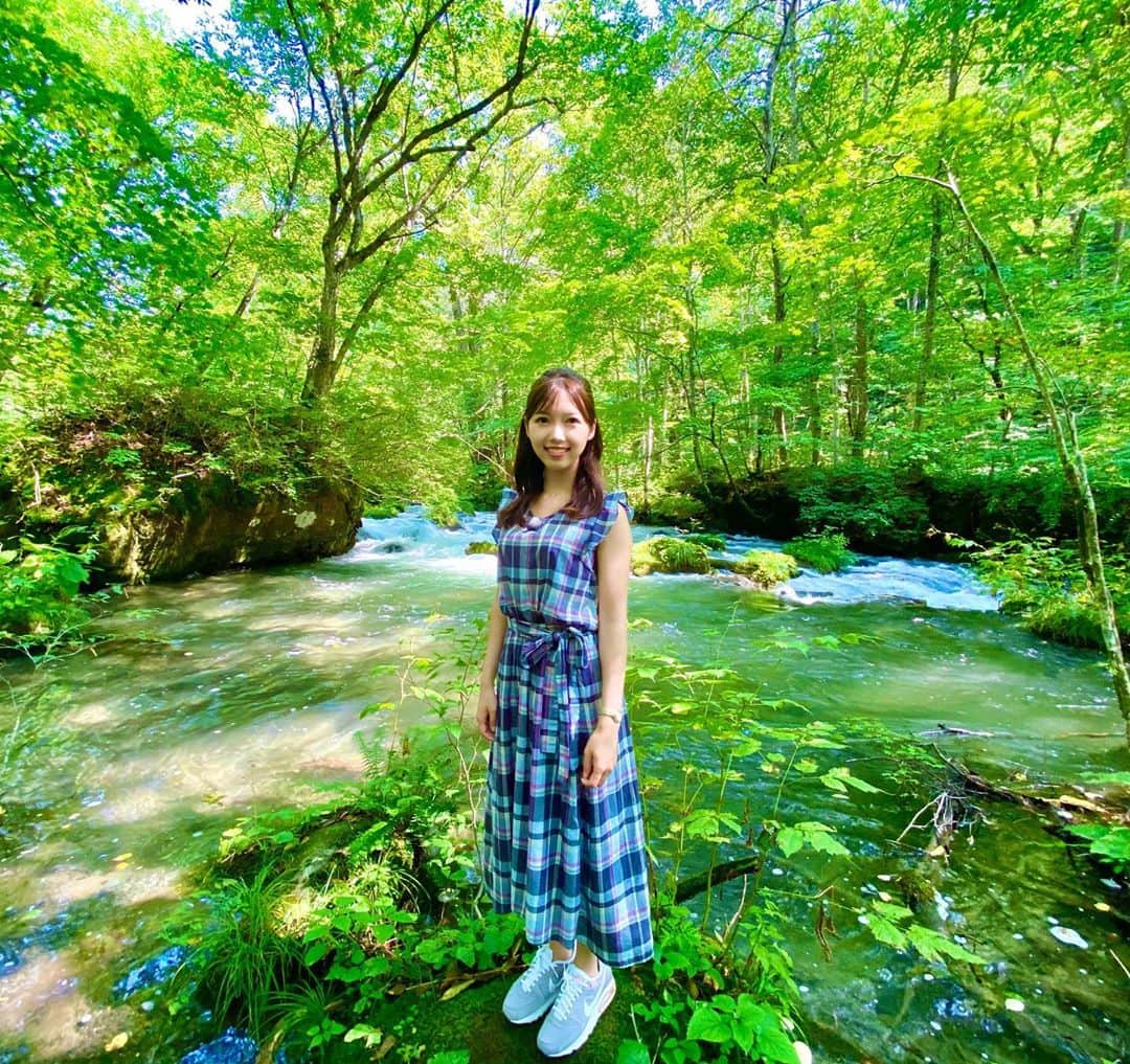 川又智菜美のインスタグラム：「🌿﻿ ﻿ 先日、BSテレ東「MY BEST WAY」のロケで﻿ 岩手・青森にいってきました😆✨﻿ ﻿ こちらは奥入瀬渓流での写真です☺️﻿ ﻿ 自然に包まれて癒されたなぁ💕﻿ ﻿ 他にもいろいろ写真あるので﻿ また更新します😊✨」