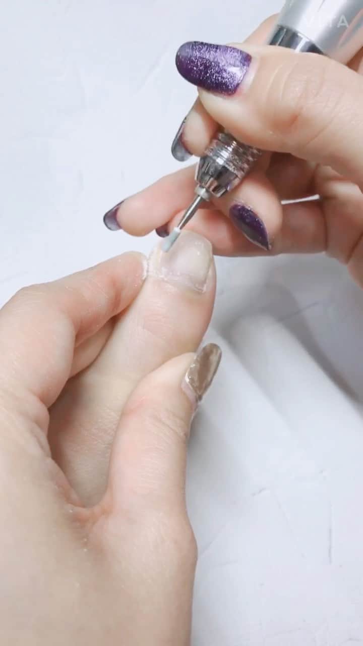 なかやまちえこのインスタグラム：「インスタライブ のlogです。①⠀⠀ ⠀ remove gel,preparation. ⠀ #nail #nails #nailart #ネイル #美甲 #ネイルアート  #japanesenailart #manucure #japanesenails #manicurist #gelnails #أظافر #네일아트 #미용 #vẽmóng #ngườiđẹp  #เพ้นท์เล็บ #искусствоногтя #artedeuñas #เพ้นท์เล็บเจล #ジェルネイルデザイン #ネイルデザイン #senikuku #nagelkunst #ネイルマシン #ジェルオフ #マシンケア @pregelofficial @bettygel_official @prexyofficial @kimagure_cat_whim」