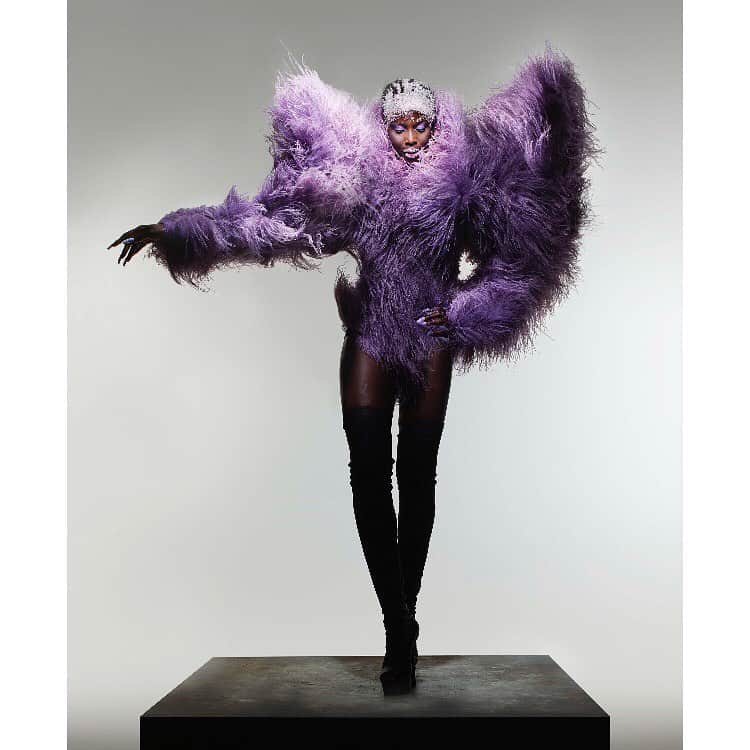 ZOO Magazineさんのインスタグラム写真 - (ZOO MagazineInstagram)「Designer Gareth Pugh launches ‘The Reconstruction’. An exciting multidisciplinary project in support of the amazing ‘Refuge’. A new runway collection will be intriguingly presented as a ‘visual concept album’, 13 looks inspired by 13 songs, a beautiful way of connecting art, fashion and music. The body of work also marks Pugh’s awaited return to Fashion Week. It’s wondrous cast of artists, activists and change-makers hail from across the U.K, including Rina Sawayama, IAMDDB, Sakeema Crook, Matthew Ball, Jenny Bastet, Travis Clausen-Knight, James Pett, Maggie Maurer, Finn Love, Georgie Bee, Jade o’Belle and Georgia Moot!   Creative Direction @garethpughstudio and @mccollywood  Stills and Fashion Film by @nick_knight Digital Artistry @jonemmony Music Director @rolyporter Styling @katieshillingford Make-up @anatakonyourface for @maccosmeticsuk Hair @issacvpoleon for @lorealpro Nails @laurenmichellepires for @cndworld Comms & Talent @weareraven」9月16日 21時35分 - zoomagazine