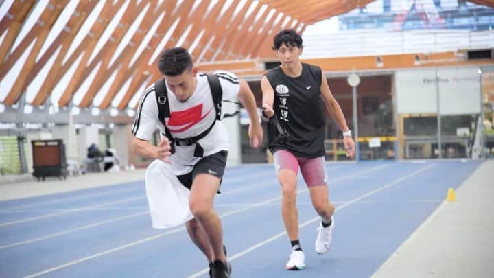 秋本真吾のインスタグラム：「SPRINT TRAINING🏈 @clark.81   #中村クラーク輝晃 選手 #富士通フロンティアーズ #アメリカンフットボール #秋本真吾」