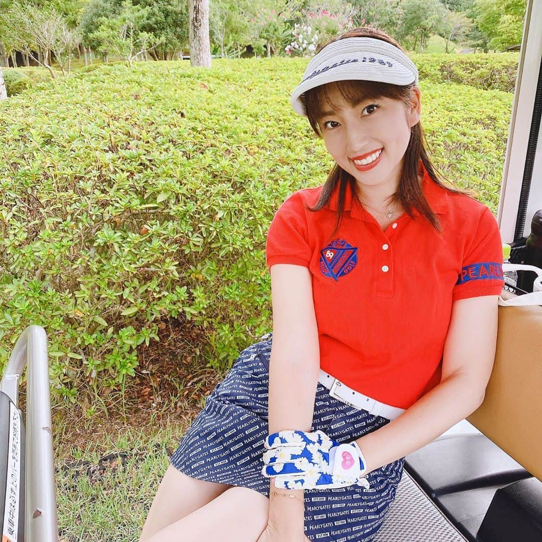 庄司ゆうこさんのインスタグラム写真 - (庄司ゆうこInstagram)「@shodagolf23 庄田プロにコースレッスンしてもらいました🤗 コースレッスンは初だったけど、分かりやすいアドバイスのおかげで変なミスはなく、楽しくまわれました🤗 最後の庄田プロの動画、300yd超え！！流石過ぎます👏 ちかちゃんハイボール、私かき氷で相変わらずエンジョイゴルフでした🤣 しばらくは気候良さそうだし、今のうちに頑張って上達しよーっ❣️ #大栄カントリー倶楽部#ゴルフ#ゴルフ女子#ゴルフウェア#パーリーゲイツ#エンジョイゴルフ#コースレッスン#ゴルフ日和#ポジティブスターヨガ#psyゴルフ部#ヨガインストラクター」9月16日 21時46分 - yuko.shoji