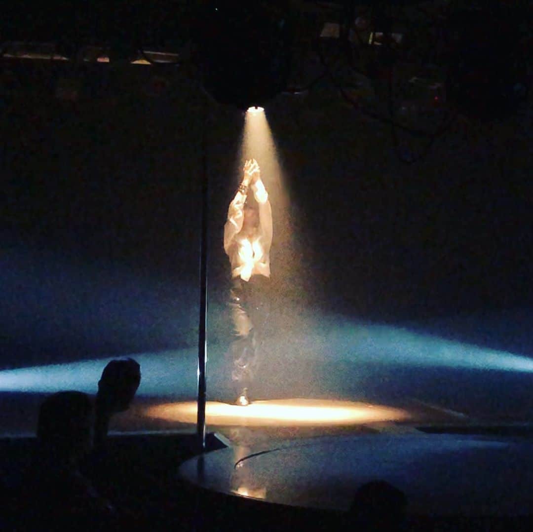 前田のののインスタグラム：「本日も新宿ニューアートお越しくださったみなさんありがとうございました✨  今日はいつもより少し 特別なステージでした。 春馬くん楽曲の中で踊らせて いただく中でメッセージが みえてきた気がして熱く ステージに立つことができました。  さらに高みを目指して もっともっと頑張ります！ 日々の成長をみていただけたら  なとおもってます！  #新宿ニューアート  #ストリップ  #前田のの」