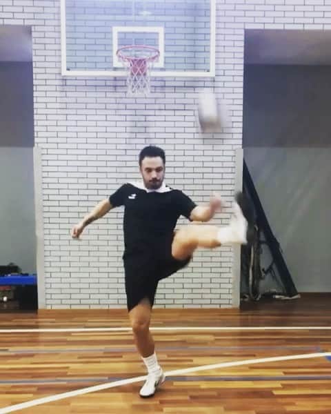 アレッサンドロ・ローザ・ヴィエイラのインスタグラム：「VIDEO - Desafio @topperbrasil -  Aguardo vocês 🎯✅😃」