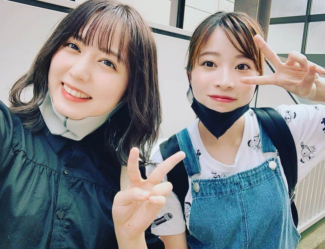 小菅怜衣さんのインスタグラム写真 - (小菅怜衣Instagram)「前田美里🌈(( @maeda_misato )) . たくさん話しました〜( ˙꒳​˙ ) 歳の差を感じないラフさ。いい空気。 とても努力をしている人。 今日はSNSについて学んだ！！ 小菅も頑張るぞ〜💫 . 11月舞台で共演します！ . 11月26日〜12月6日 中野ザ・ポケットにて！ 舞台『オールドメイド』 チェックよろしくお願いいたします🦖 . . スケスケ望遠鏡Tシャツ着てった！ . . . . . #前田美里 #女子会 #カメラ女子 #ドラえもん好き  #ドラえもんグッズ #ドラえもん大好き #ドラえもん好きな人と繋がりたい  #舞台女優 #グラビア #sns世代 #フォローミー  #japanesegirl #actress #followｍe」9月16日 22時07分 - kosuge_rei