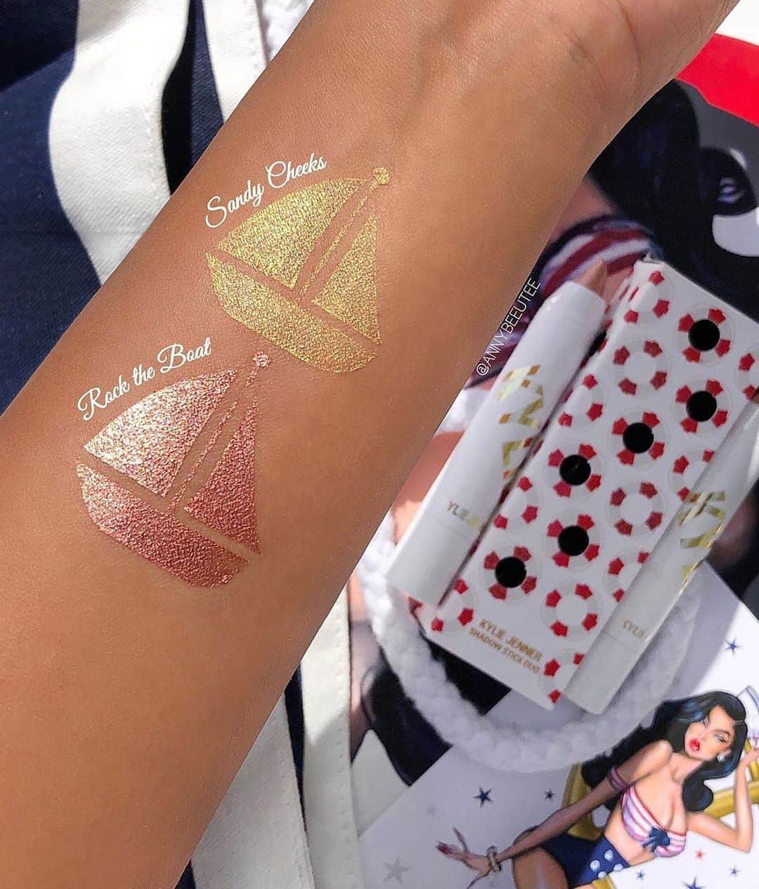 Kylie Cosmeticsさんのインスタグラム写真 - (Kylie CosmeticsInstagram)「how 🔥 are these swatches of the Shadow Stick Duo by @annybeeutee! our limited edition Sailor Collection Shadow Stick Duos are an ultra creamy, multi-tasking shadow stick that are water-resistant and transfer-resistant for all day wear. ⚓️❤️ grab them now on KylieCosmetics.com」9月16日 22時34分 - kyliecosmetics