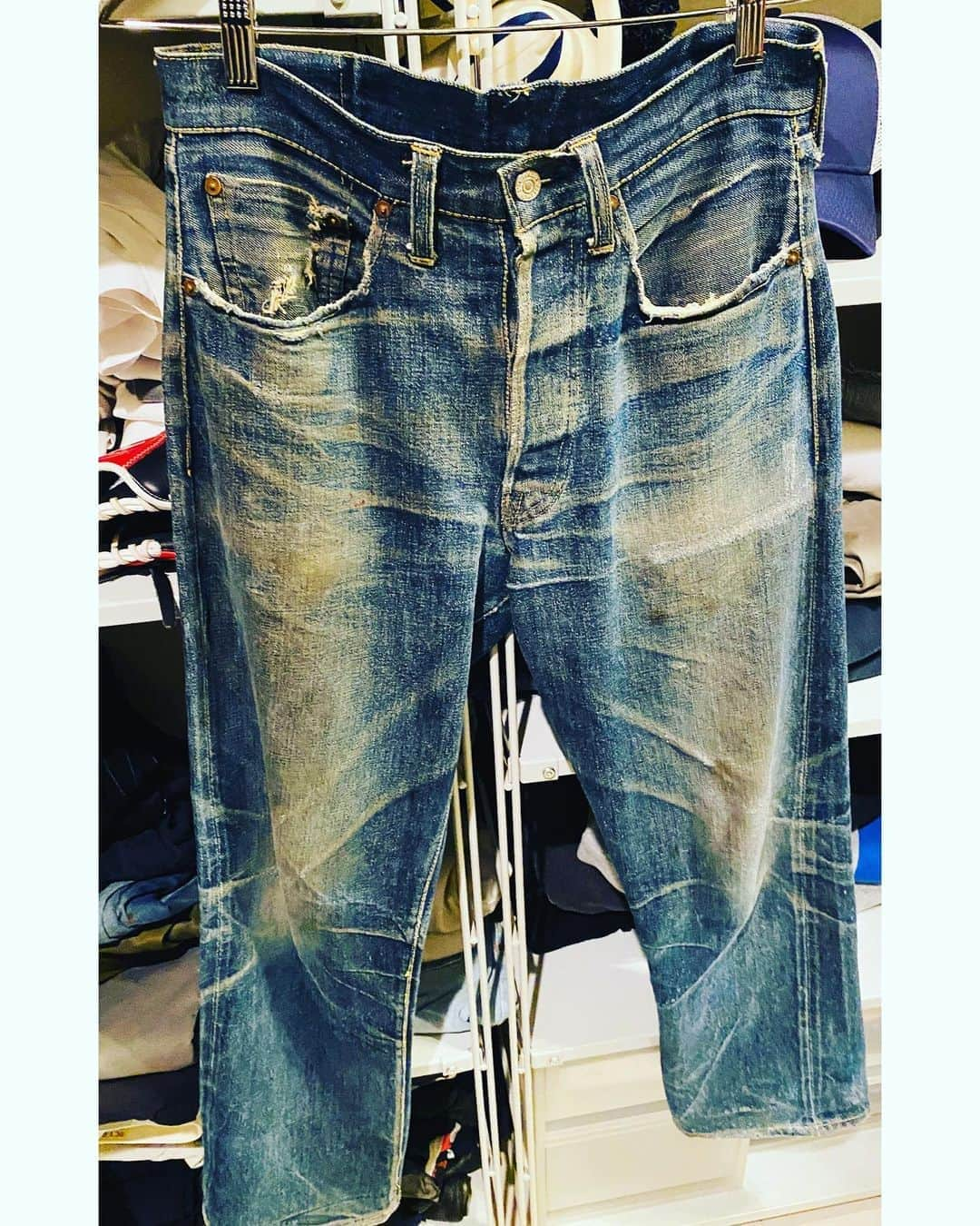 今井翼さんのインスタグラム写真 - (今井翼Instagram)「デニム  唯一の一本  #Levis #501xx #1947年モデル #レザーパッチ #ヒゲ #蜂の巣 #抜群 #片タブ #土臭さがいい #勝負ジーンズ #古着 #ビンテージデニム #berberjin #藤原裕  #ジーンズ今井」9月16日 22時41分 - tsubasaimai_official