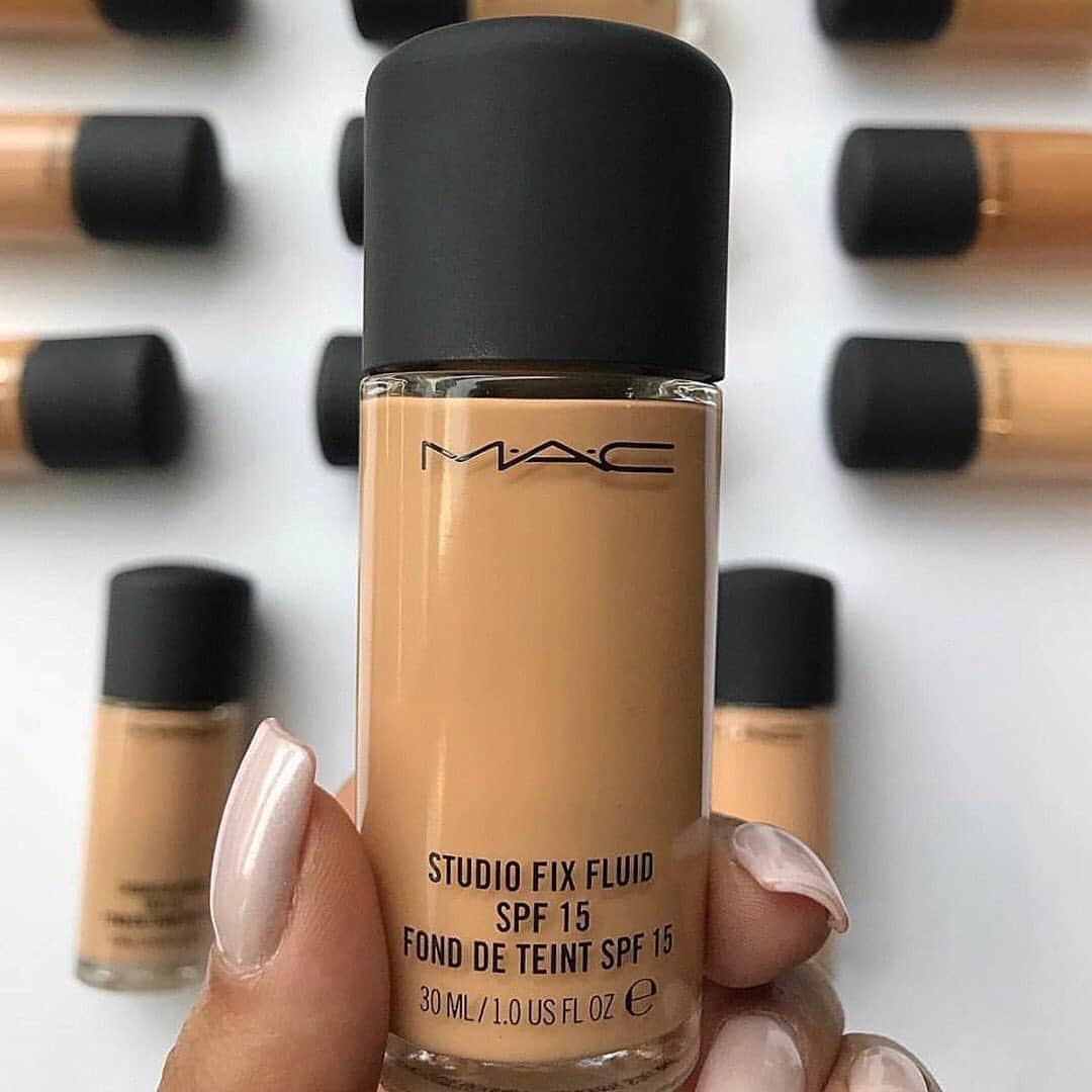 M·A·C Cosmetics UK & Irelandさんのインスタグラム写真 - (M·A·C Cosmetics UK & IrelandInstagram)「All about that base 🙌🏻🙌🏼🙌🏽🙌🏾🙌🏿⁠⠀ Oil controlling, buildable coverage AND 24-hour wear. With 67 shades to choose from, there really is one for all💫⁠⠀ What’s your shade?⁠⠀ ⁠⠀ #regram @beautyhubnepal ⁠⠀ #MACCosmeticsUK #MACCosmetics #MACStudioFix #StudioFixFluid #StudioFixFoundation #MACFoundation #Beauty #Makeup⁠⠀」9月17日 0時57分 - maccosmeticsuk