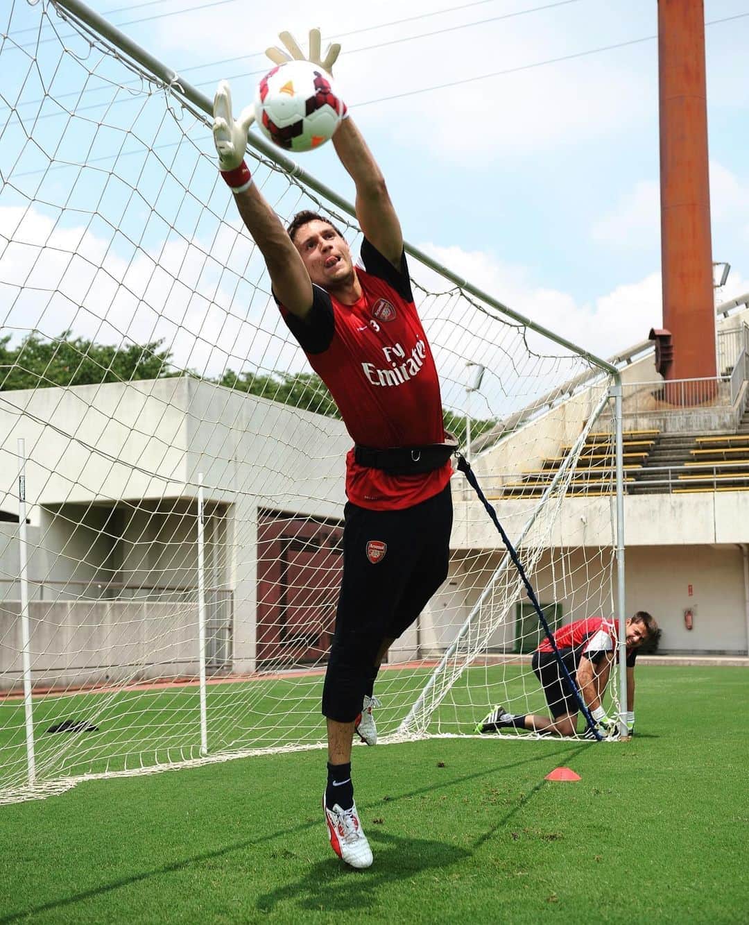 アーセナルFCさんのインスタグラム写真 - (アーセナルFCInstagram)「😍 Arsenal. Man and boy⁠⠀ ⁠⠀ Proud to call you a Gunner, Emi⁠⠀ ⁠⠀ #Arsenal #Martinez #AFC #Gunners」9月17日 1時14分 - arsenal