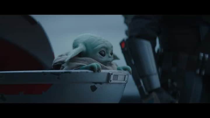 エミリー・スワローのインスタグラム：「To all the Jedi out there...have your ears been burning? * * * #babyyodaincoming #thisistheway #themandalorian #season2 #armorer #babyyoda #thechild #starwars #jedi」