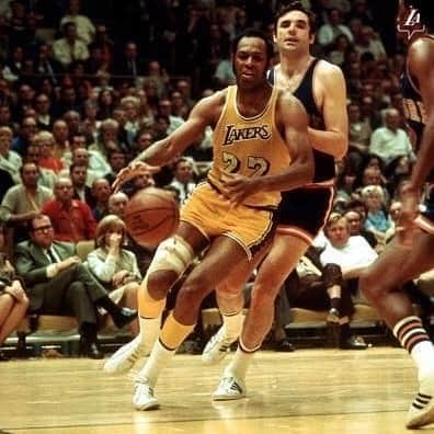 Los Angeles Lakersさんのインスタグラム写真 - (Los Angeles LakersInstagram)「Happy birthday to the legend who arrived in L.A. 60 years ago, @elginbaylorofficial!」9月17日 1時30分 - lakers