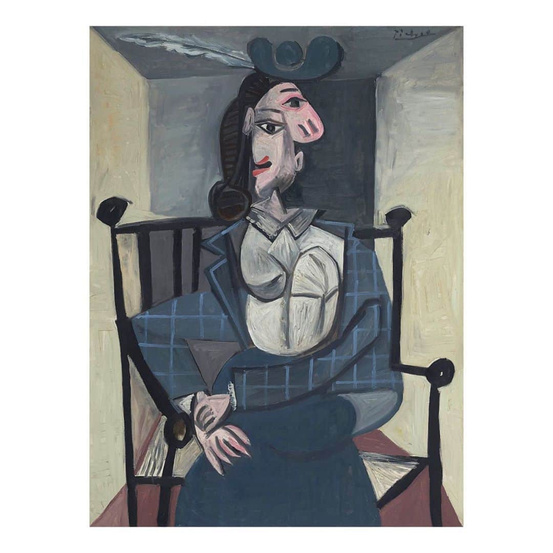 クリスティーズさんのインスタグラム写真 - (クリスティーズInstagram)「Pablo Picasso's 'Femme dans un fauteuil', 1941 stands as a leading highlight of our Evening Sale of 20th Century Art in New York on 6 October.⠀ ⠀ The stylish Parisienne pictured in 'Femme dans un fauteuil' is the figure of Dora Maar, Picasso's great wartime paramour and muse.⠀ ⠀ Painted on 19 June 1941 — in the midst of the Nazi Occupation of Paris — this portrait of Maar forms part of an astonishing surge of artist creativity that began in May of that year. During this time, Picasso defied the ever-worsening events that were unfolding in his adopted home, and turned inwards, painting the world of his studio and those who filled it with an irrepressible energy.⠀ ⠀ Picasso's images of Maar are among the greatest of his wartime work. At times haunting, arresting, adoring and reverential, the visual power of these portraits is due in part to the symbiotic creative relationship the pair shared: Maar was not solely a muse, but, as an artist herself, she was an active participant in their intense artistic dialogue.⠀ .⠀ This work will be available for by-appointment viewing at Alexandra House in Hong Kong from 15-17 September.⠀ .⠀ Pablo Picasso (1881-1973), 'Femme dans un fauteuil', 1941. Estimate: $20,000,000-30,000,000.⠀ .⠀ Evening Sale of 20th Century Art — 6 October, New York⠀ .⠀ #art #artist #picasso #pablopicasso #portrait #portraiture #doramaar」9月17日 2時17分 - christiesinc
