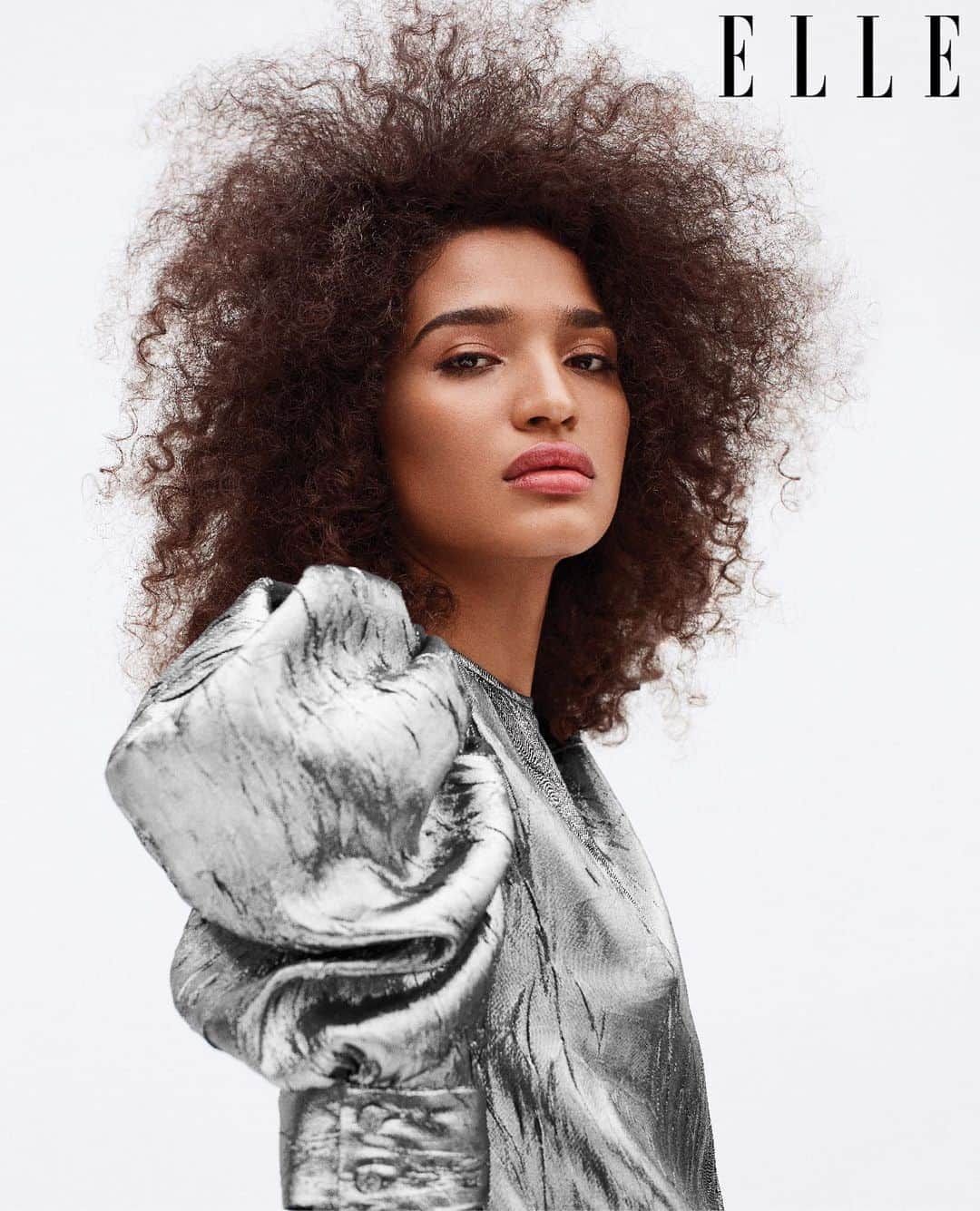 ELLE Magazineさんのインスタグラム写真 - (ELLE MagazineInstagram)「“Fashion shows seldom reflect what humanity looks like," @indyamoore says in our September issue, on newsstands now. "It's often extremely homogenous. Dark- skinned Black trans women and femmes, and folks who are watching fashion shows never get the chance to see themselves." As part of our 'Where Does Fashion Go From Here?' series, ELLE spoke to designers, models, and entrepreneurs about how the industry can move forward in these unprecedented times. For Moore, inclusion is imperative. "I think that the way we can make fashion more interesting is by [representing] everybody who participates in fashion. Why would you invest in someone who doesn't see you or doesn't want to see you?” At the link in bio, the 'Pose' star opens up their quarantine anxiety, self care, and so-called 'imperfections.' ELLE June 2019, photo by @zoeygrossman」9月17日 2時42分 - elleusa