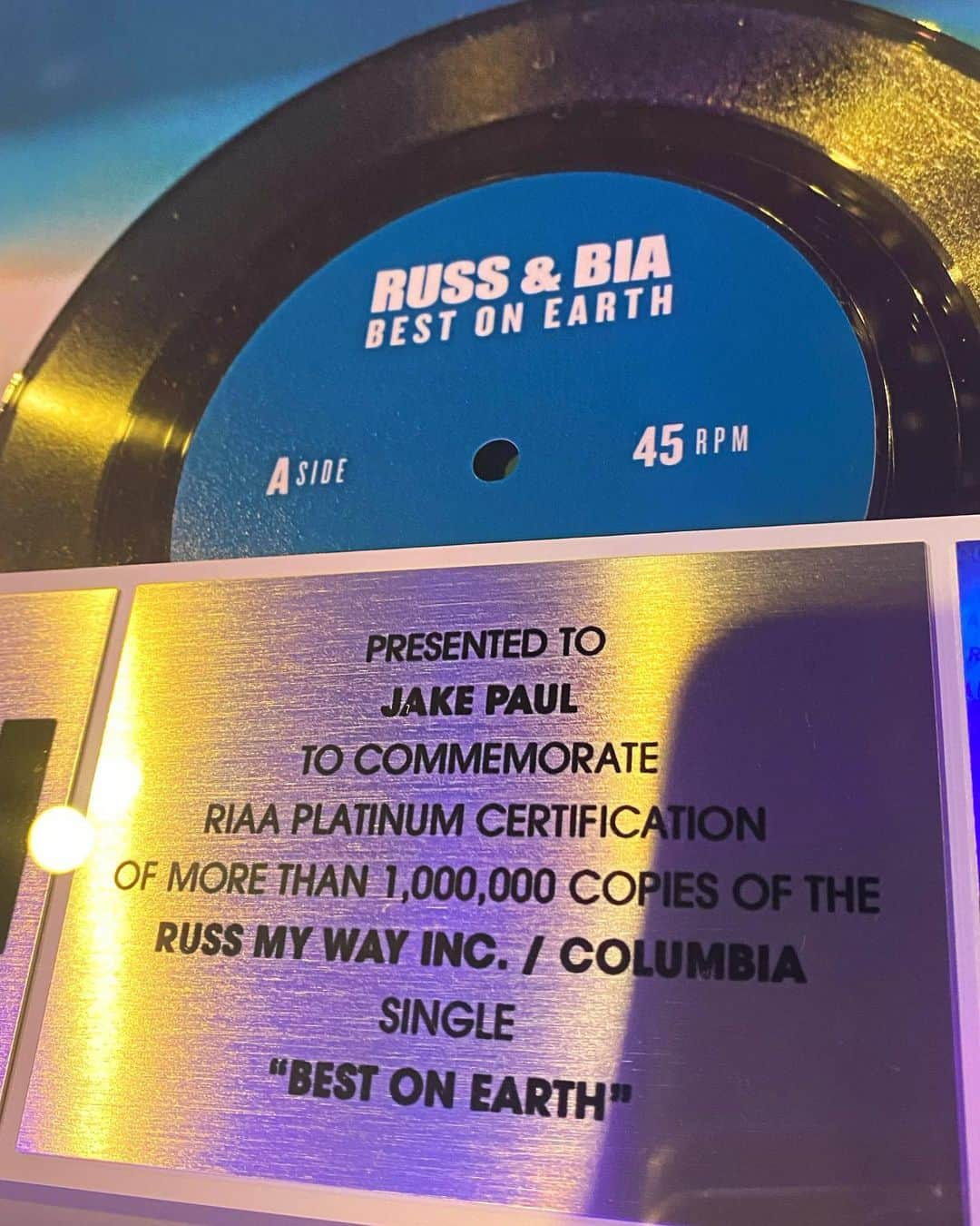 ジェイク・ポールさんのインスタグラム写真 - (ジェイク・ポールInstagram)「My first platinum record as a producer😈produced this one with my brothers @boi1da & @jahaansweet off that 1942」9月17日 2時43分 - jakepaul