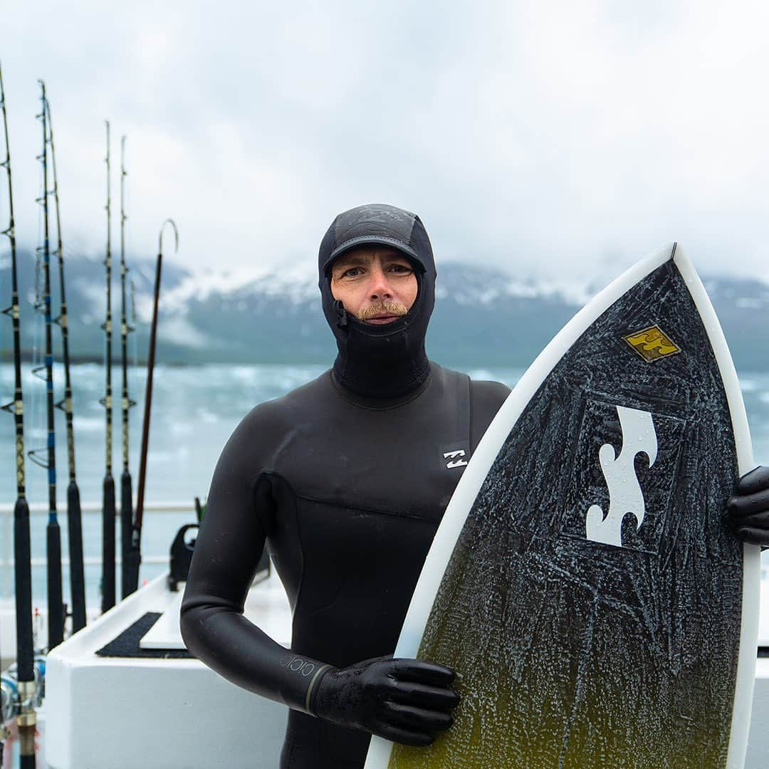 ビラボンさんのインスタグラム写真 - (ビラボンInstagram)「They’re getting warmer.  Swipe to meet the crew that put our new Recycler Wetsuits featuring Graphene to the test in icy waters and heavy weather up North - and dive into our bio to see them in action.   #BillabongWetsuits」9月17日 4時00分 - billabong