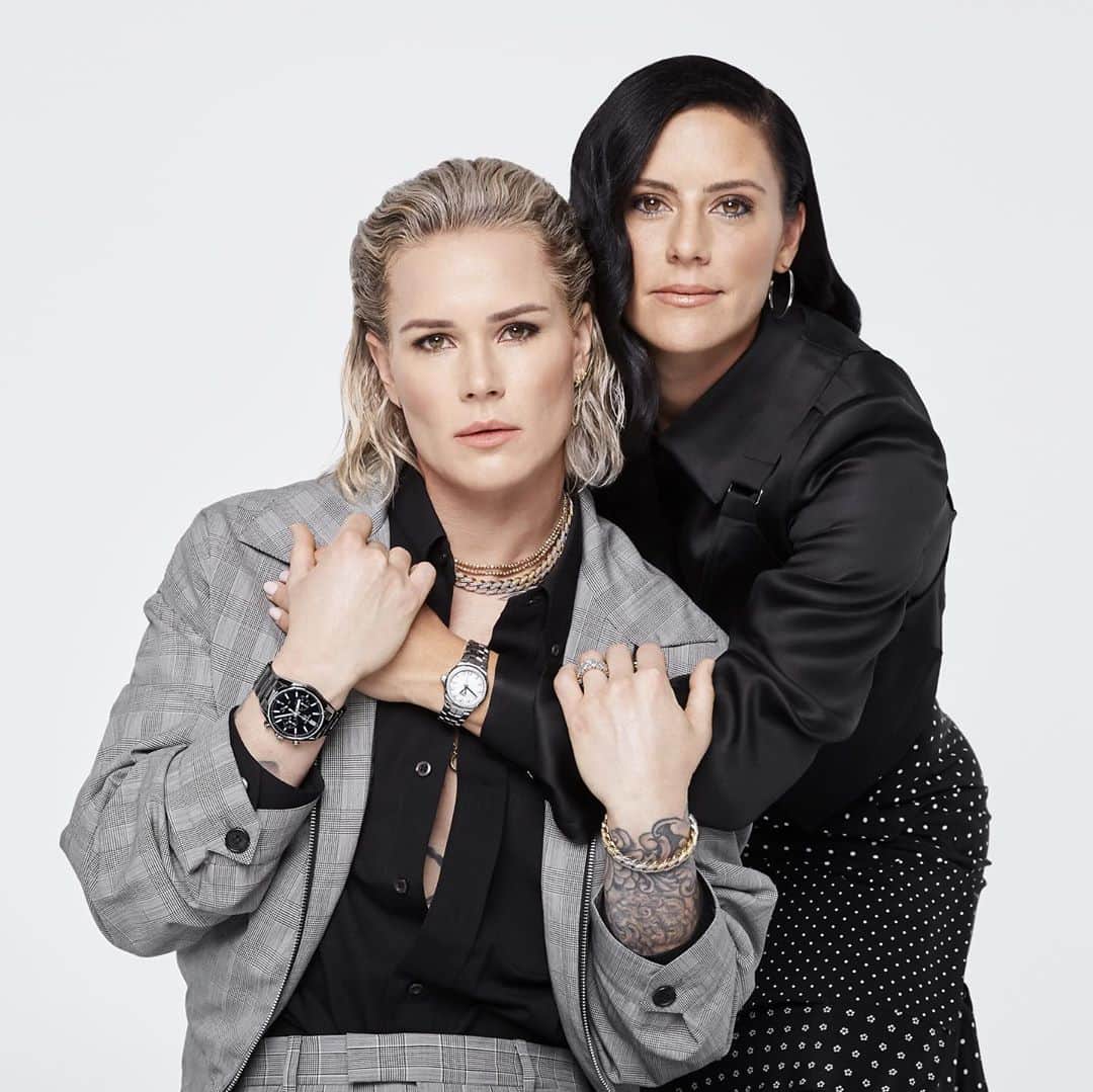 のインスタグラム：「Introducing this beautiful, timeless Carrera Collection piece and my favorite lifelong accessory, @ashlynharris24 .  #foreverchasingtomorrow」
