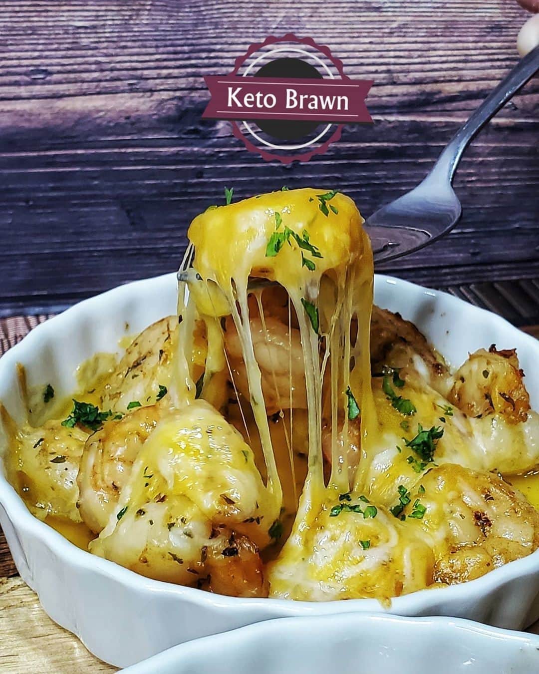 Flavorgod Seasoningsさんのインスタグラム写真 - (Flavorgod SeasoningsInstagram)「Keto Shrimp Scampi⁠ -⁠ Customer:👉 @ketobrawn⁠ Seasoned with:👉 #Flavorgod Garlic Lovers Seasoning!⁠ -⁠ KETO friendly flavors available here ⬇️⁠ Click link in the bio -> @flavorgod⁠ www.flavorgod.com⁠ -⁠ "We don't have the freshest of seafood selections being in Illinois, but we work with what we've got🤣😁 This scampi was made with frozen shrimp from walmart. I did make a broth from the tails though 😋😋😋😋"⠀⁠ ⠀⁠ 1 bag of frozen shrimp, tails on⠀⁠ 3 tbsp of butter⠀⁠ 1 tbsp minced garlic⠀⁠ @flavorgod Garlic Lovers ⠀⁠ Fresh parsley chopped⠀⁠ Salt pepper⠀⁠ Lemon juice⠀⁠ ⠀⁠ Preheat oven to 400° Heat up the cast iron !!! ⠀⁠ -⁠ 1) Thaw the shrimp, squeeze the tails off and put aside.⠀⁠ 2) In a small saucepan add 1 cup of water, 1 tsp salt pepper, we use @flavorgod Pink Salt and Peppercorn, 1/2 tbsp Garlic Lovers, a cap full of lemon juice, and the shrimp tails. Bring to a boil and reduce to simmer for 20 minutes. Broth will reduce a bit and be darker and flavorful.⠀⁠ 2) In a skillet on med high heat, melt 1 tbsp of butter, add the minced garlic to bloom, just a couple minutes. ⠀⁠ 3) Add the broth and let reduce . ⠀⁠ 4) Add shrimp to the skillet , some parsley, sprinkle with garlic lovers liberally, and fry til nice and colored moving around with a spatula. There won't be much liquid left if any. ⠀⁠ 5) Add 1 tbsp of butter , we used 5" ramakins, to each oven safe dish. You could totally use one big dish, just add 2 tbsp of butter.⠀⁠ 6) Add the cooked shrimp on top, and bake until nice and bubbly. About 10 minutes. ⠀⁠ You can add shredded cheese of choice on top, we did 😋😋⠀⁠ Happy hump day Brawnies !!! 🎉🎉⠀⁠ -⁠ Flavor God Seasonings are:⁠ ✅ZERO CALORIES PER SERVING⁠ ✅MADE FRESH⁠ ✅MADE LOCALLY IN US⁠ ✅FREE GIFTS AT CHECKOUT⁠ ✅GLUTEN FREE⁠ ✅#PALEO & #KETO FRIENDLY⁠ -⁠ #food #foodie #flavorgod #seasonings #glutenfree #mealprep #seasonings #breakfast #lunch #dinner #yummy #delicious #foodporn」9月17日 8時01分 - flavorgod