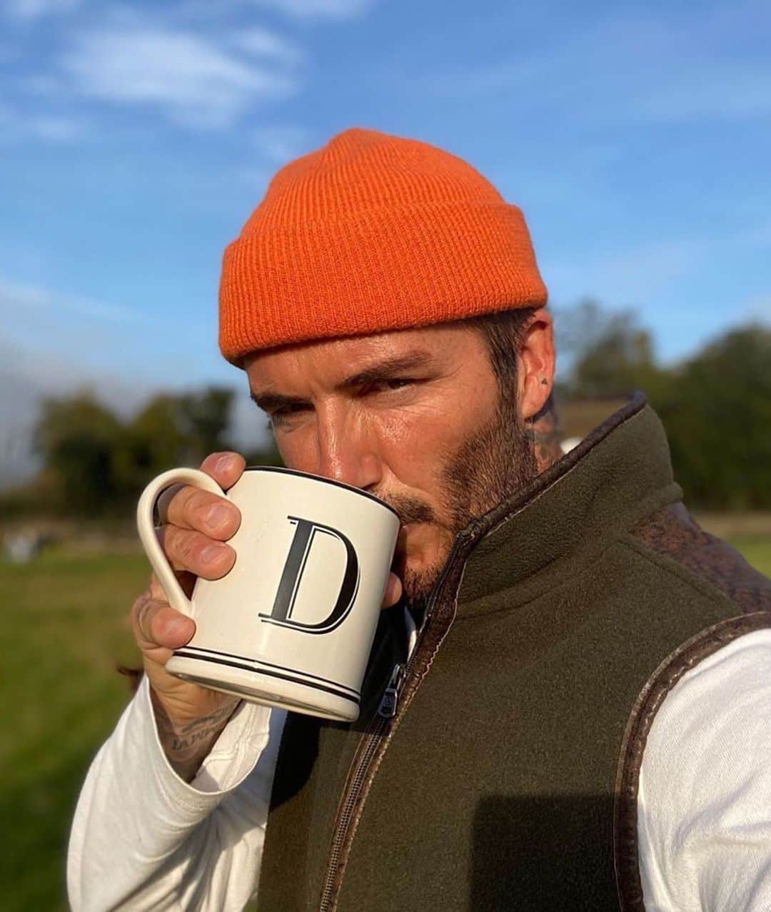 E! Onlineさんのインスタグラム写真 - (E! OnlineInstagram)「Nothing like a posh Beckham moment to get us through the week. 🤤😍(📷: Instagram)」9月17日 8時17分 - enews