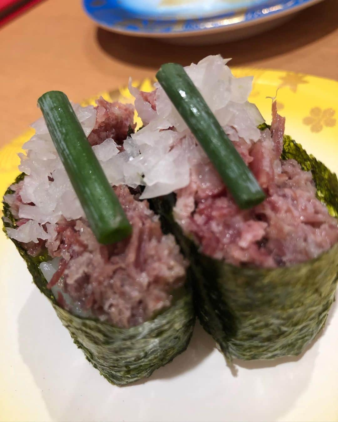 森田釣竿さんのインスタグラム写真 - (森田釣竿Instagram)「企業努力に感動しました。美味しかったです✨#金沢まいもん寿司 #魚食えコノヤロー」9月17日 18時02分 - tsurizaomorita3710