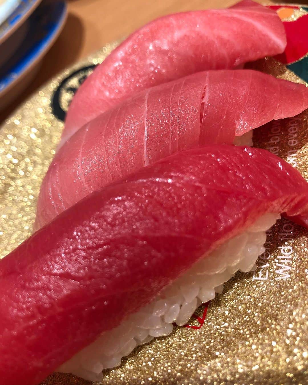 森田釣竿さんのインスタグラム写真 - (森田釣竿Instagram)「企業努力に感動しました。美味しかったです✨#金沢まいもん寿司 #魚食えコノヤロー」9月17日 18時02分 - tsurizaomorita3710