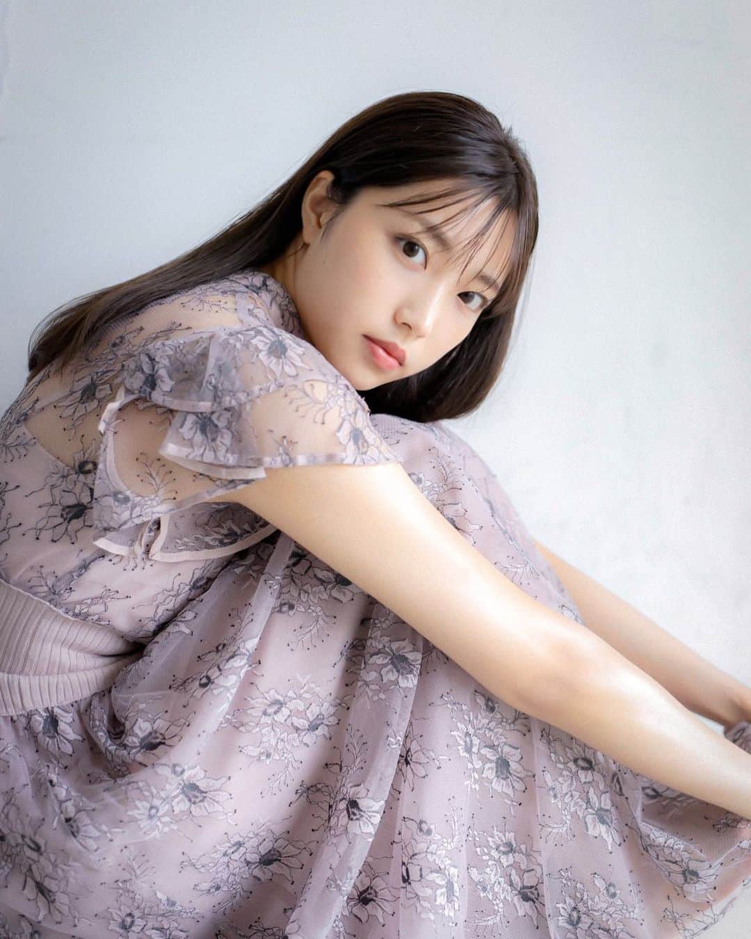渥美友里恵のインスタグラム：「＊﻿ ﻿ photo @kohmaihama  hair&make @hm.hrk  model @yurie_atsumi_  ﻿ 最高に楽しいチームでした🤍﻿ ありがとうございました🙏✨﻿ ﻿ #渥美友里恵﻿ ﻿ ﻿」